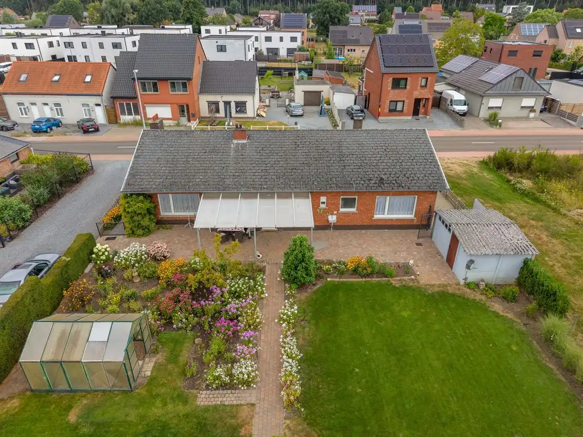Verzorgde woning met 3slpk, inpandige garage en tuin foto 31