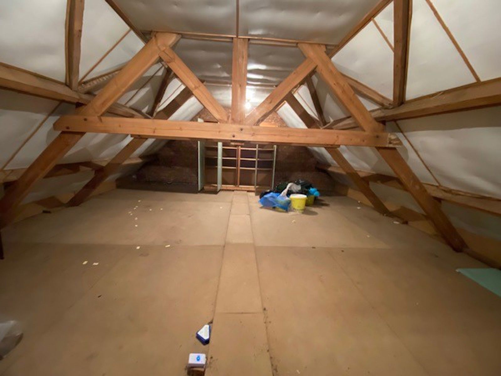 Rustig gelegen, ruime woning met dakterras foto 25