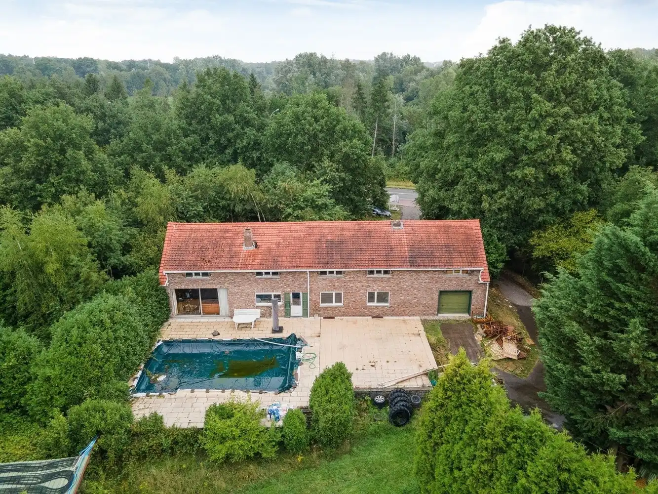 TE RENOVEREN LANDHUIS OP 14.000 m²! foto 26