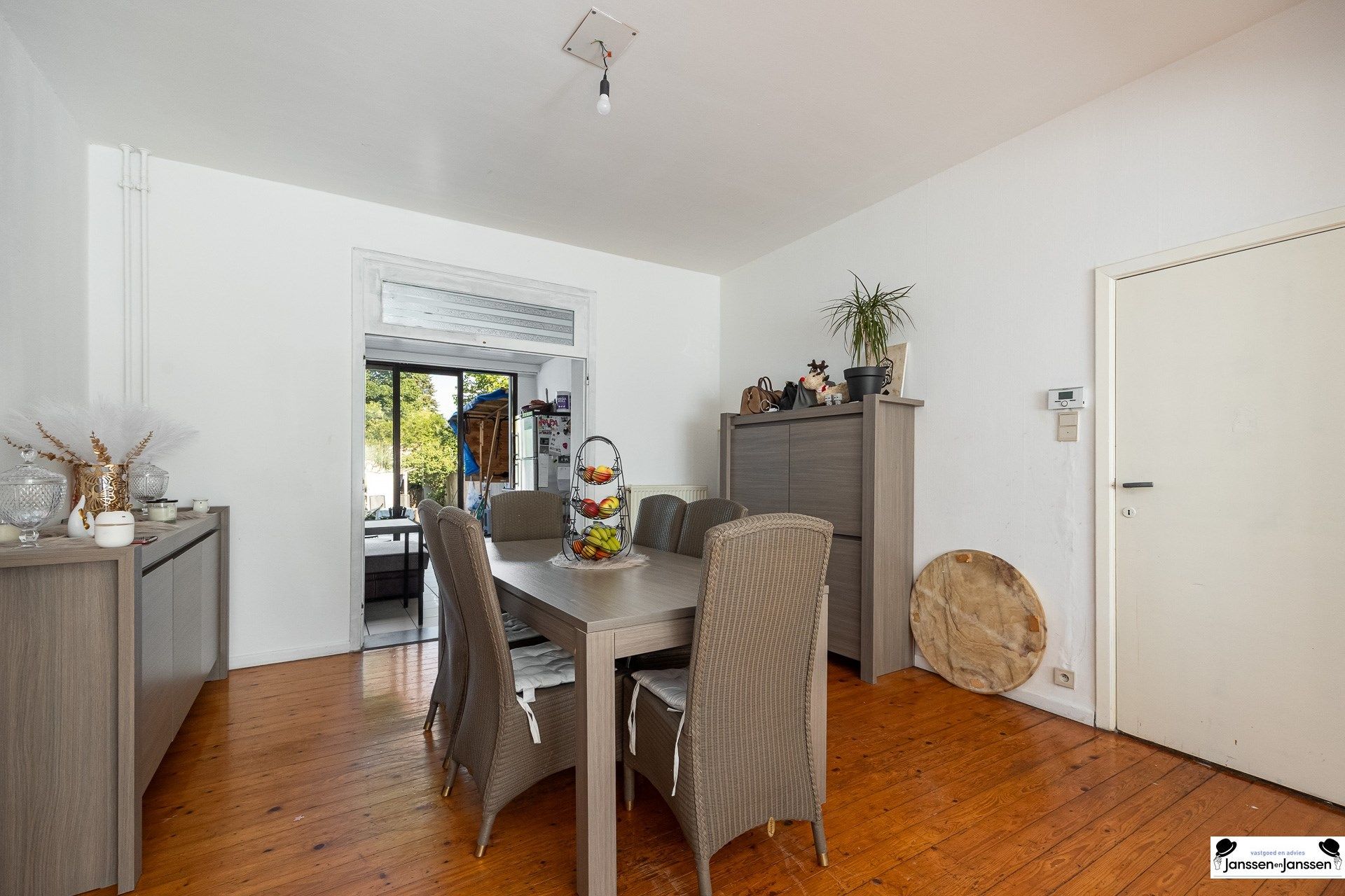 Ruime en lichtrijke woning met 3 à 4 slaapkamers! foto 6