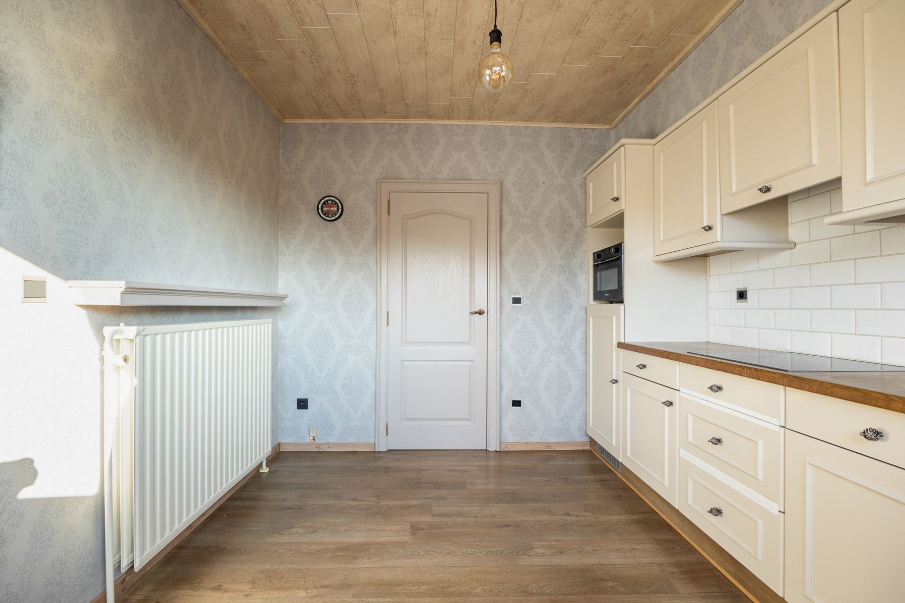 Rustig gelegen woning met 3 slaapkamers en garage. foto 15
