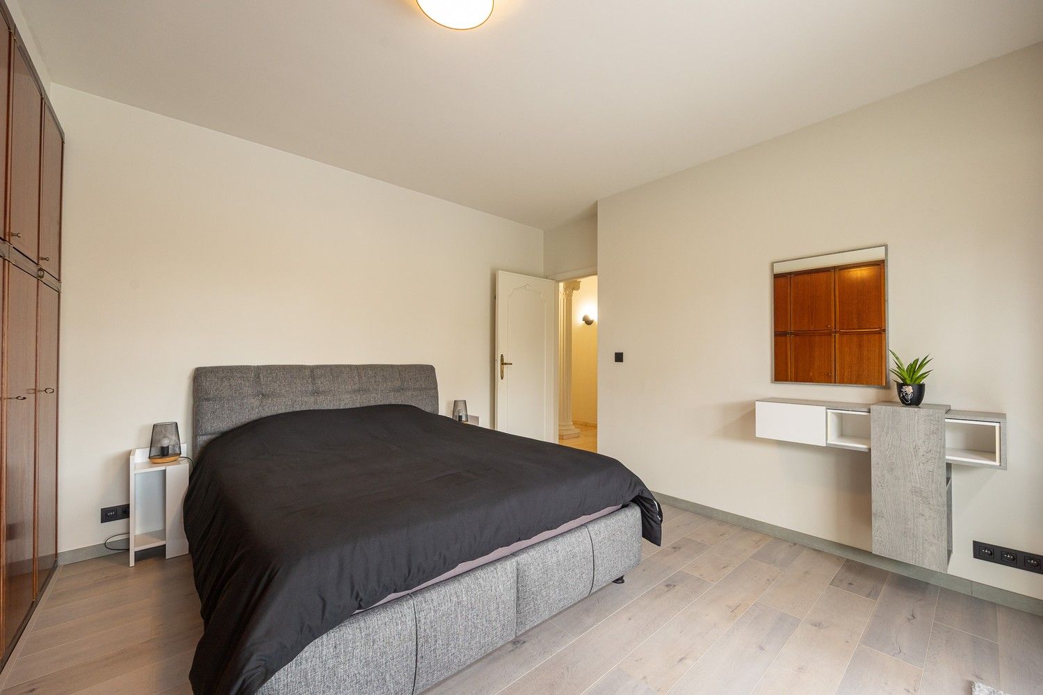 Royaal wonen in Borsbeek - 185 m² appartement met zonnig terras foto 10