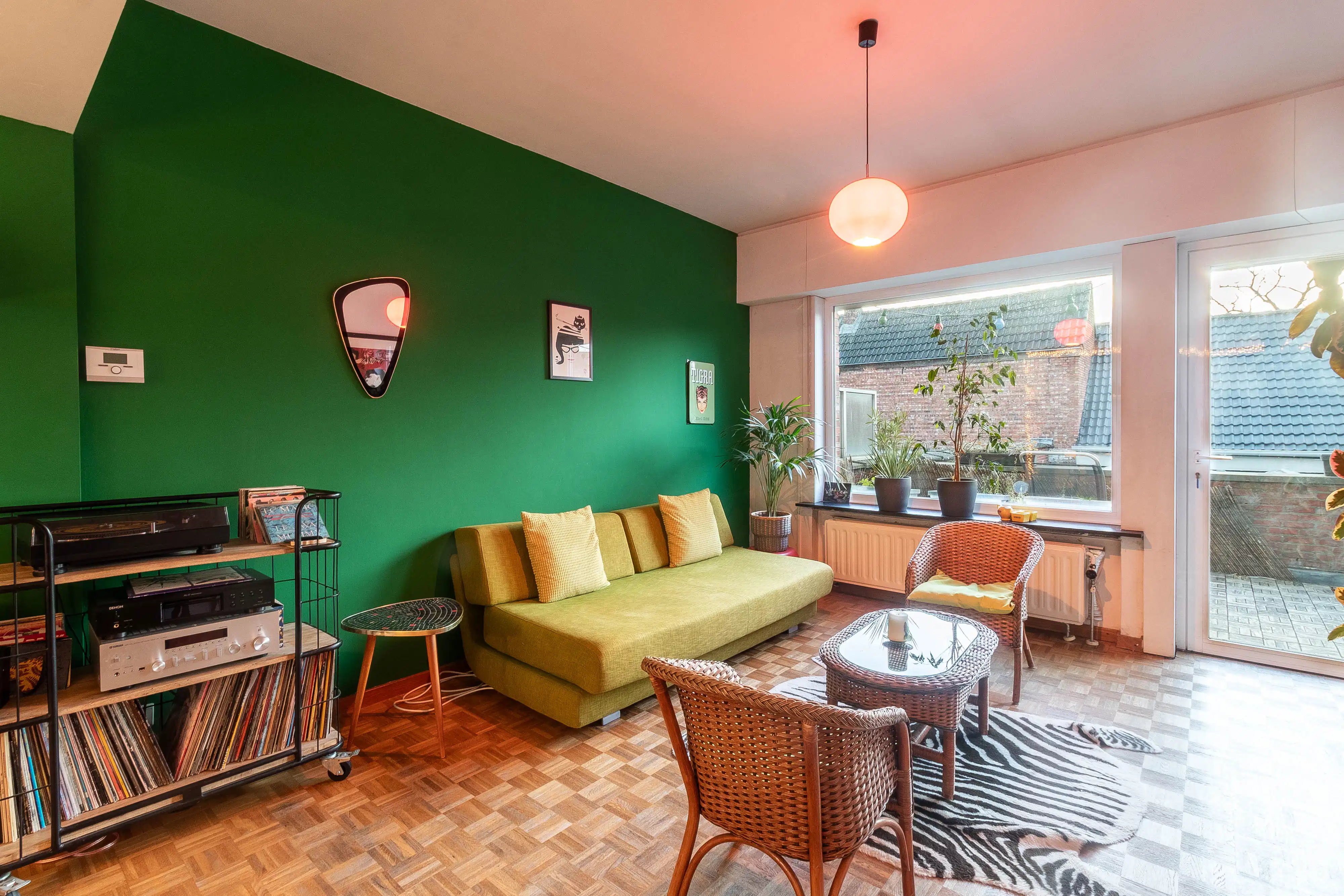 Handelshuis met ruim duplexappartement foto 2