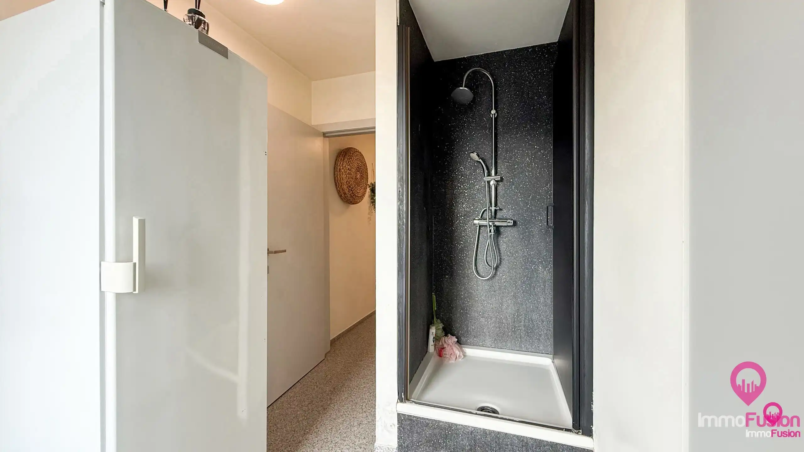 Ruim energiezuinig duplex appartement met 3 slaapkamers! foto 17