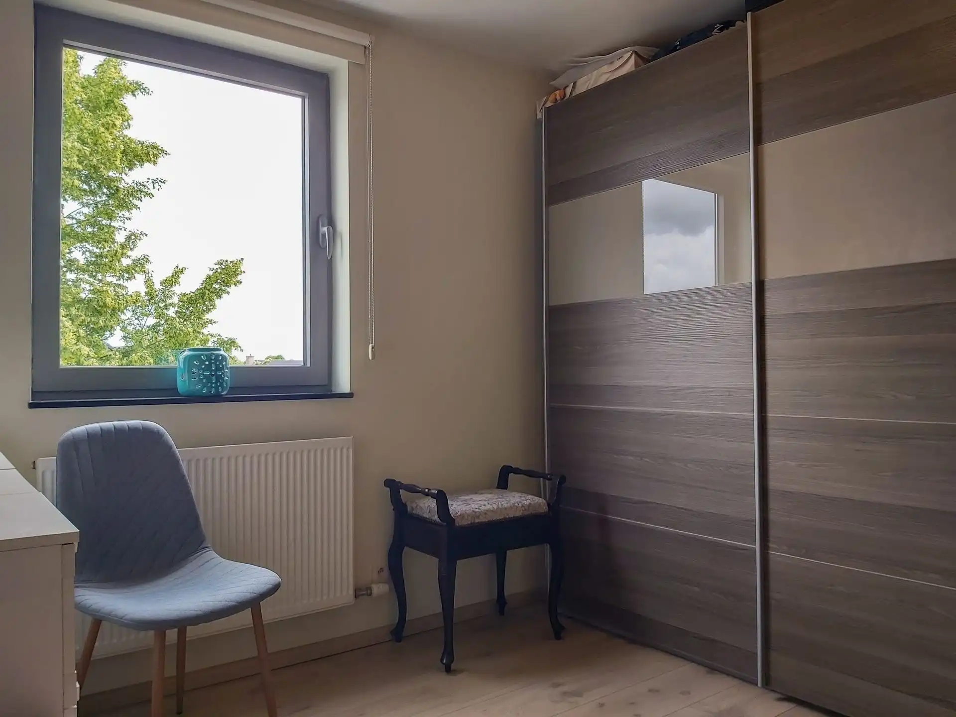 Instapklaar duplexappartement met inpandige garage, zuidgericht terras en 2 slaapkamers op mooie locatie in Maasmechelen! foto 10