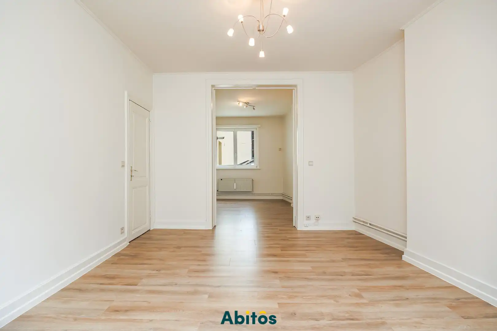 Opgefriste ruime duplex met 2 slaapkamers nabij Vrijdagmarkt foto 16