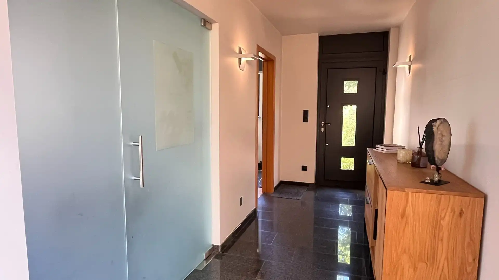 Vrijstaande woning met 4 slaapkamers, inpandige garage en zuidgerichte tuin foto 17
