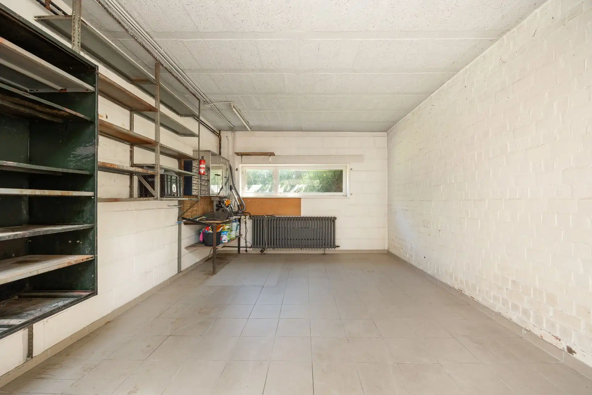 Ruime halfopen bebouwing met garage en zonnige tuin foto 25