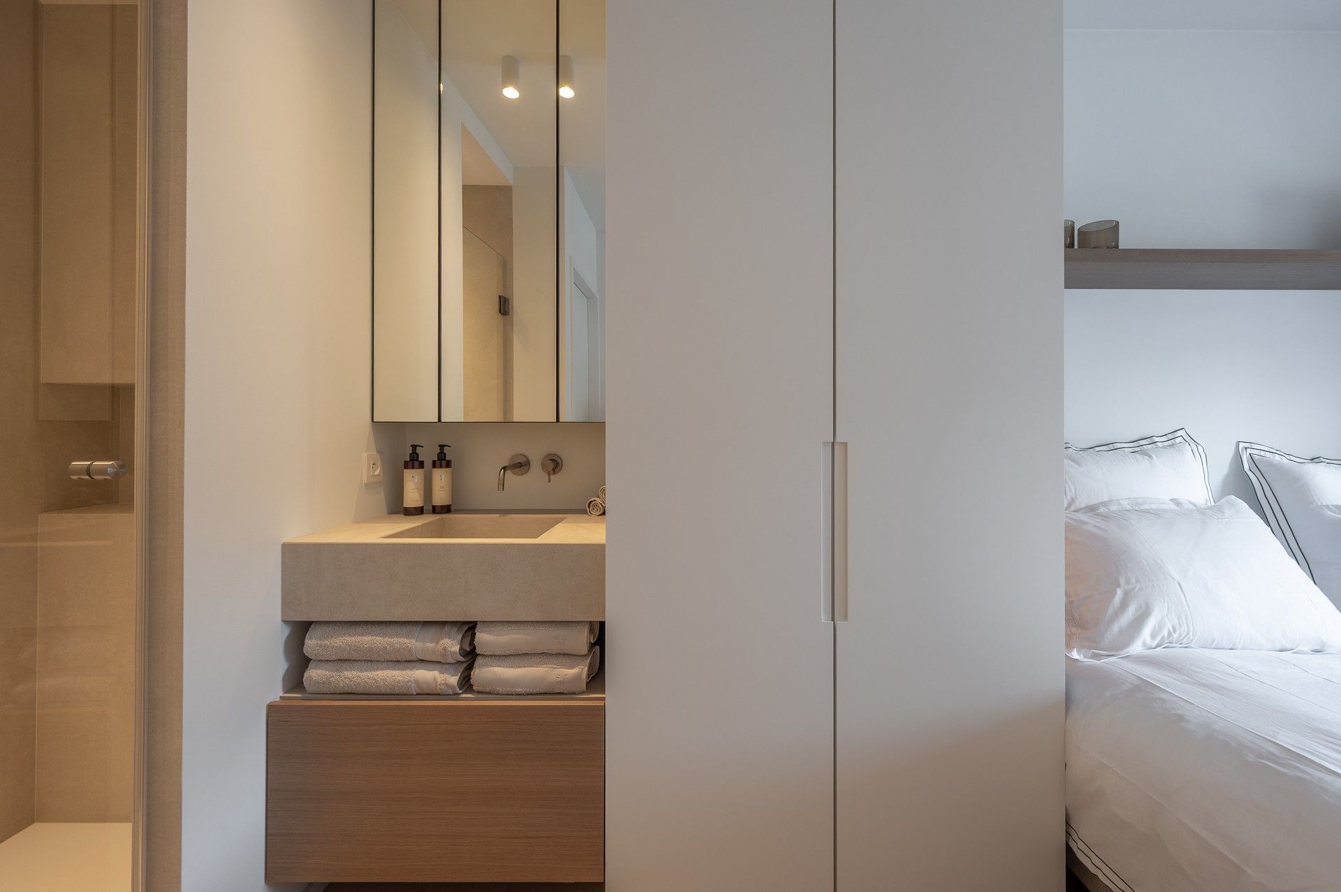 Verfijnde renovatie met 3 slaapkamers in hartje Knokke foto 13