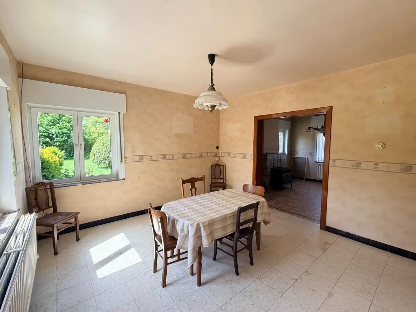 Charmante te renoveren woning op een perceel van ca. 15 are met zuidgerichte tuin foto 8