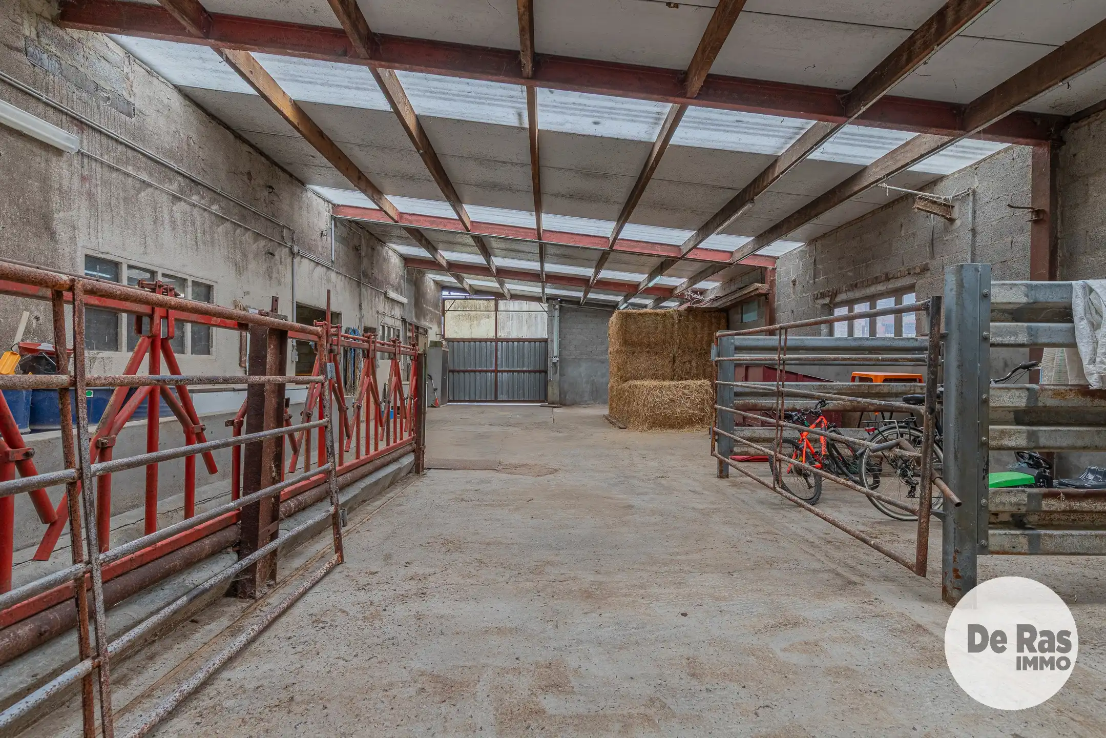 HERZELE - Ruime villa met magazijn op 16a18ca&nbsp; foto 30