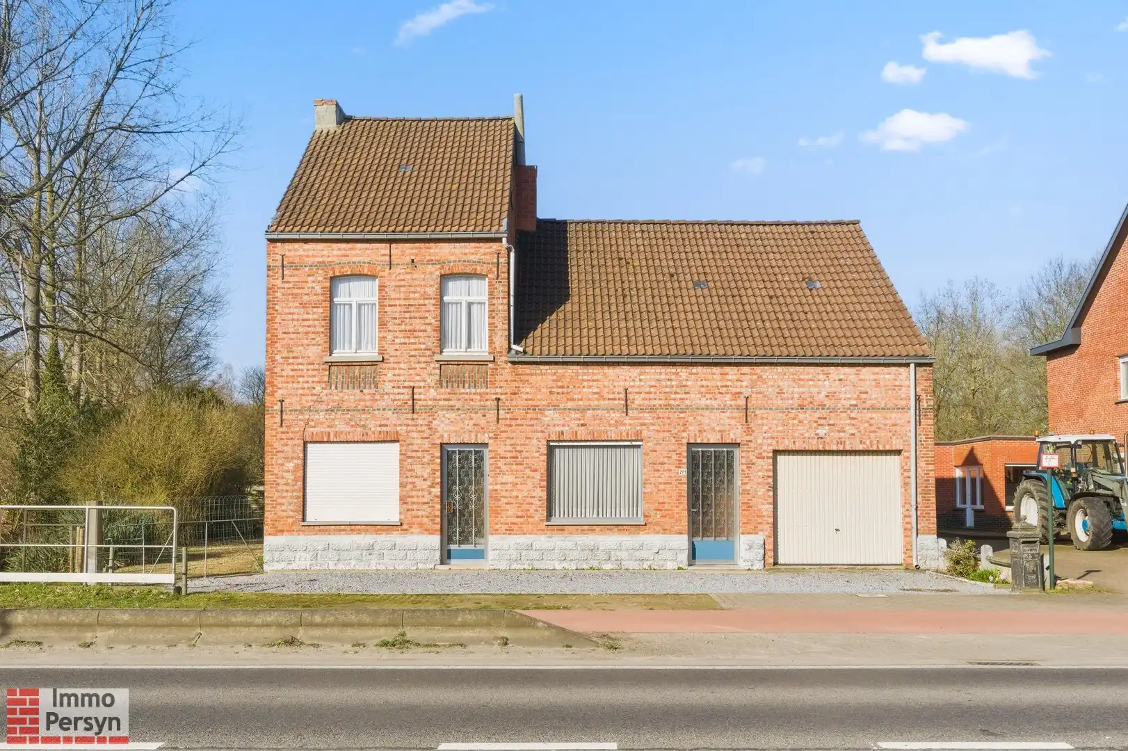 Hoofdfoto van de publicatie: Te renoveren, zeer ruime open bebouwing te Herselt