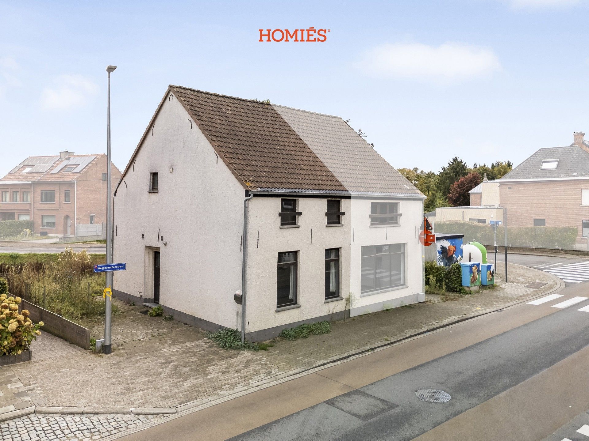Te renoveren woning met veel potentieel foto 16