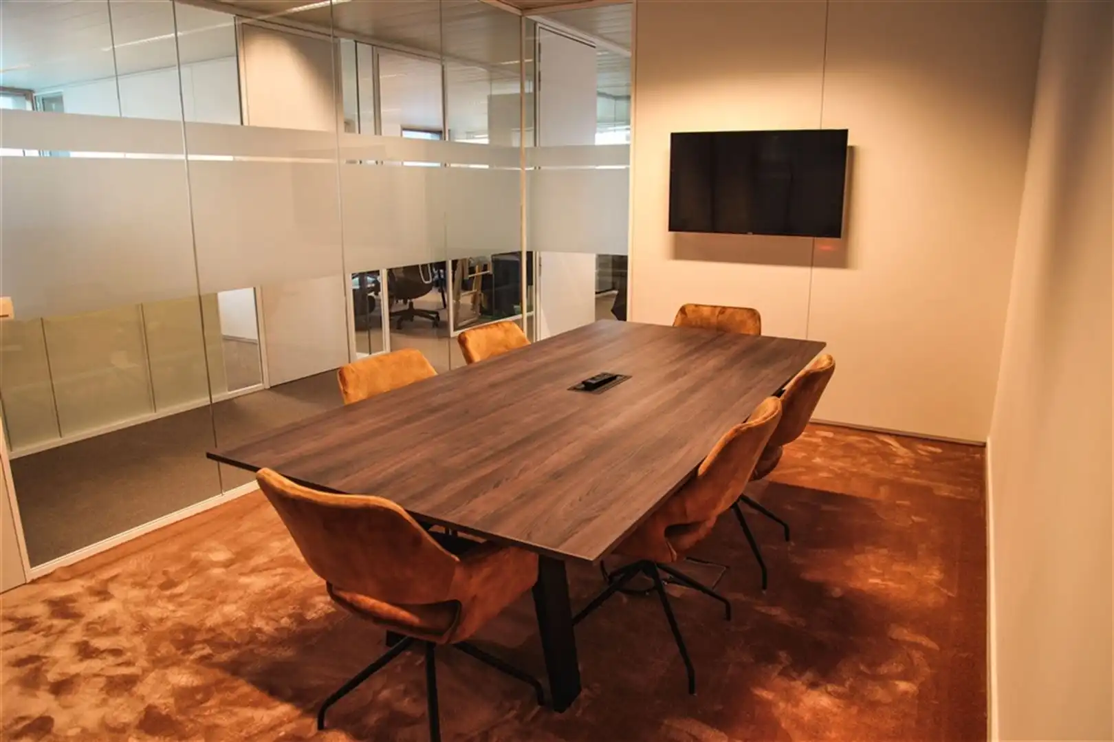 Full-service kantoren aan Dampoort station - ruimtes vanaf 17m² tem 63m² foto 4