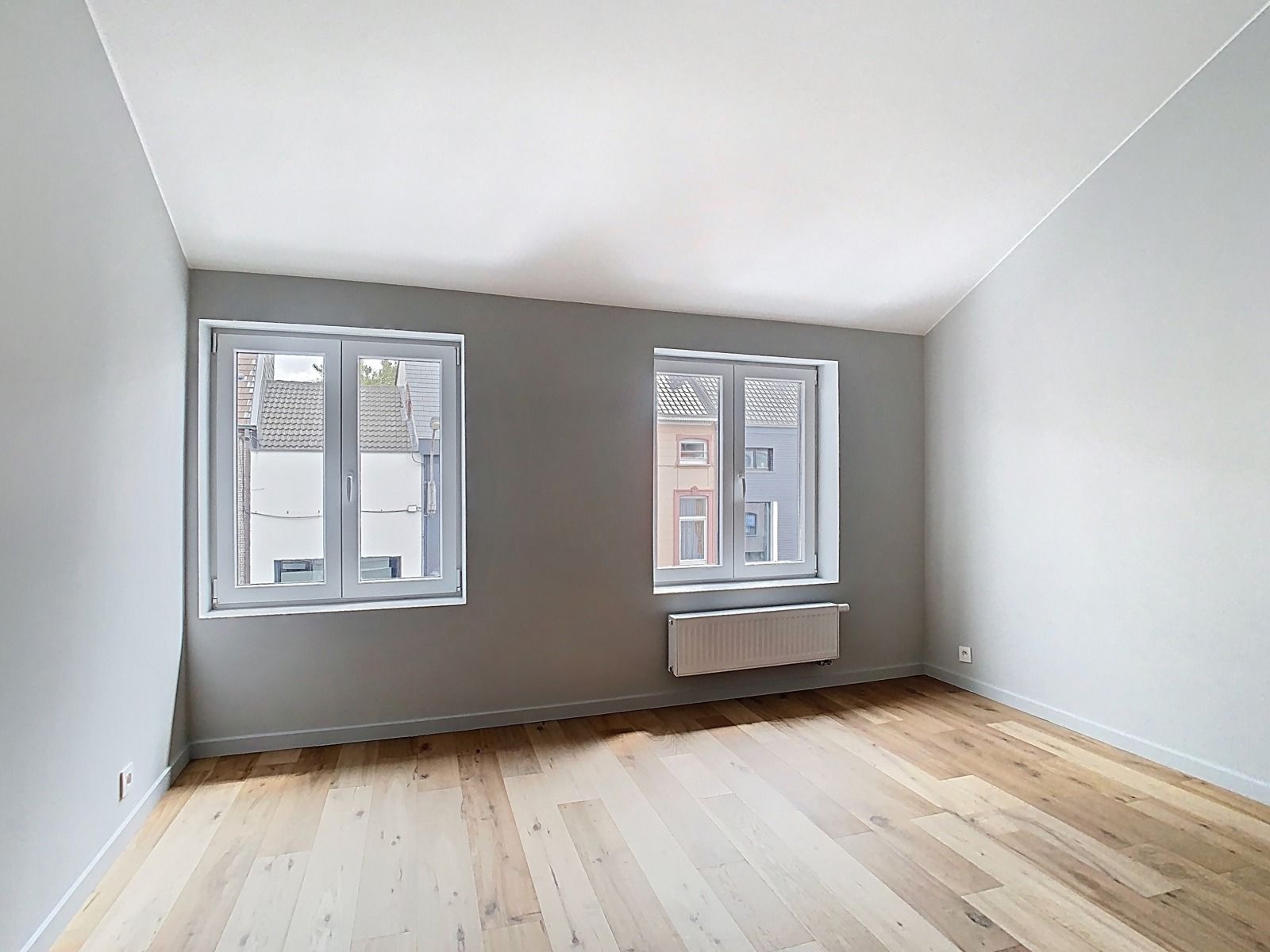 Instapklare woning met authentieke charme in hartje Aalst! foto 14