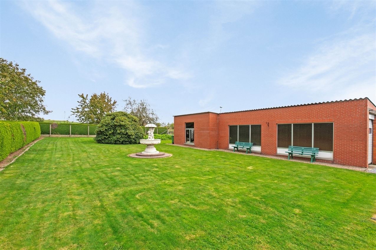 Instapklare woning, 3slk, met weiland 52a foto 38
