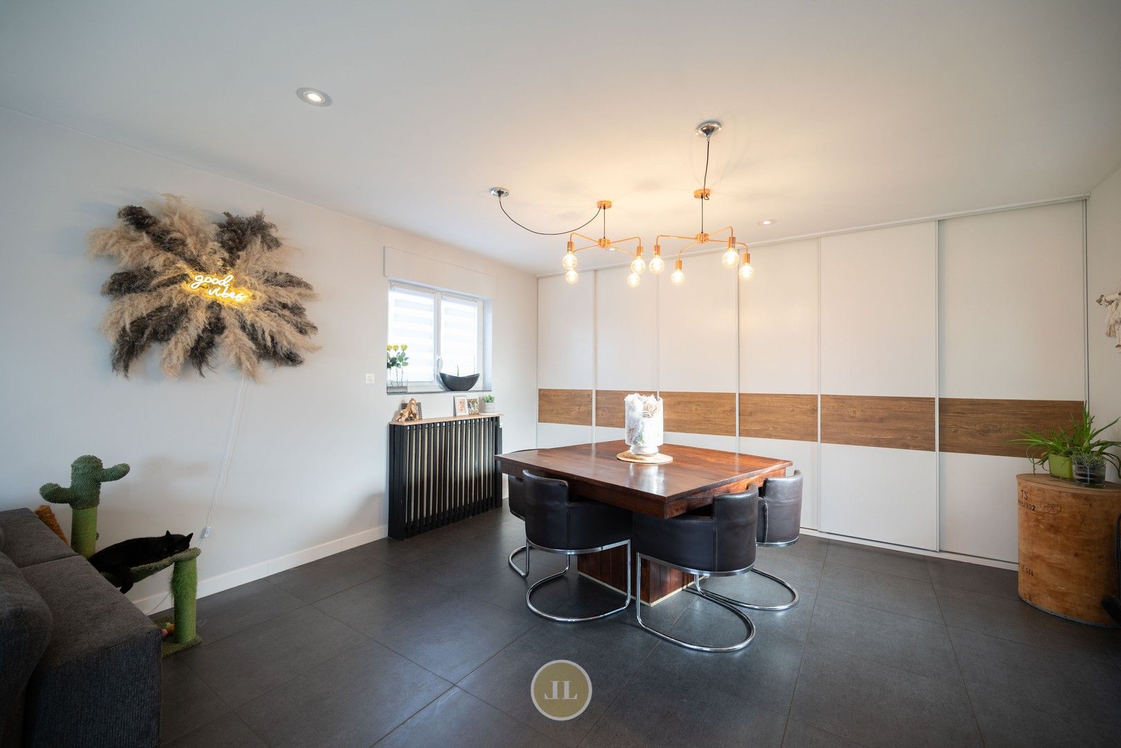 Instapklare villa met 4 slaapkamers op perceel van 1053m². foto 9