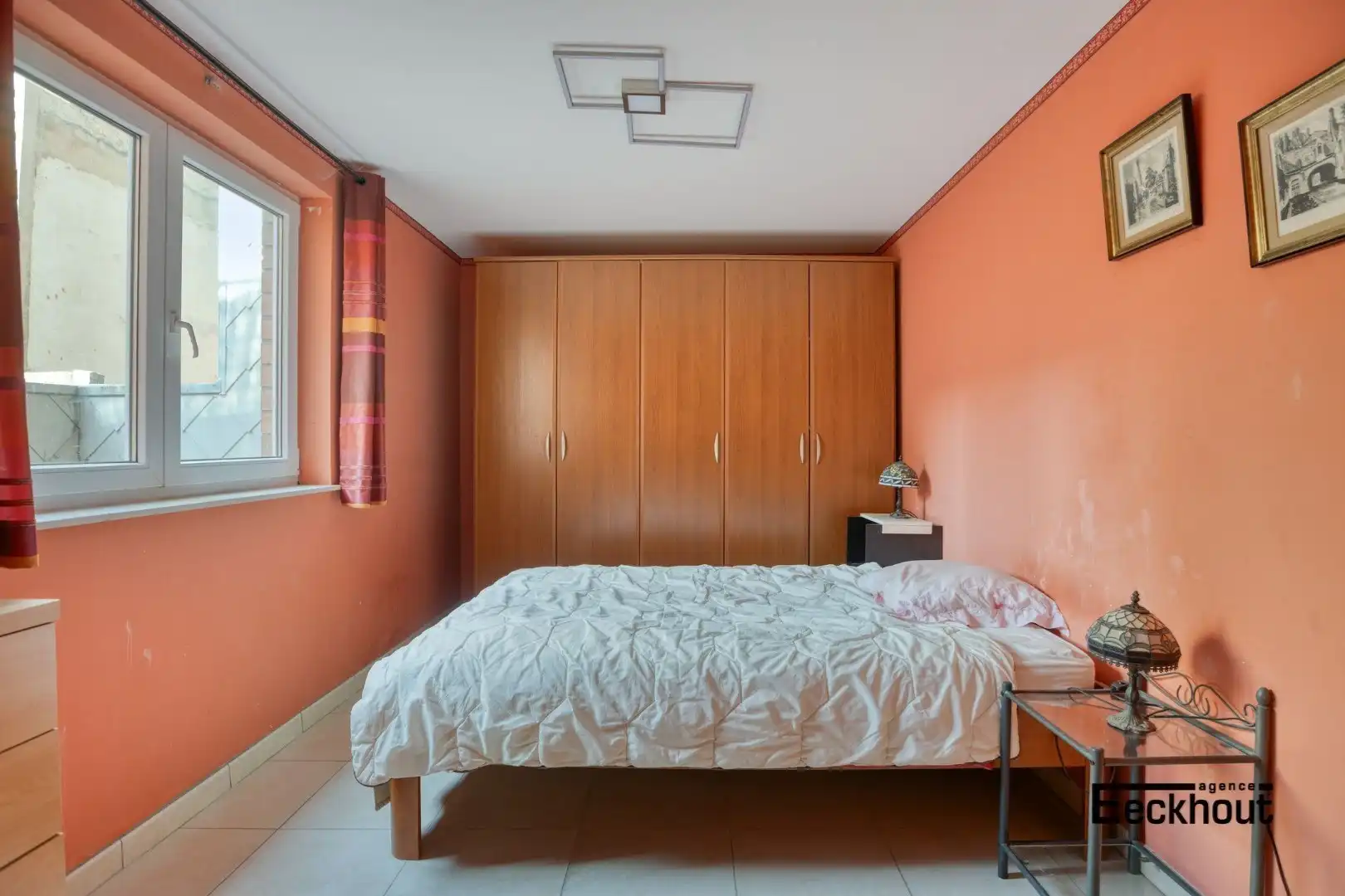 Ruim (100 m²) & instapklaar appartement (bouwjaar 2009) in het centrum van Oostende! foto 12