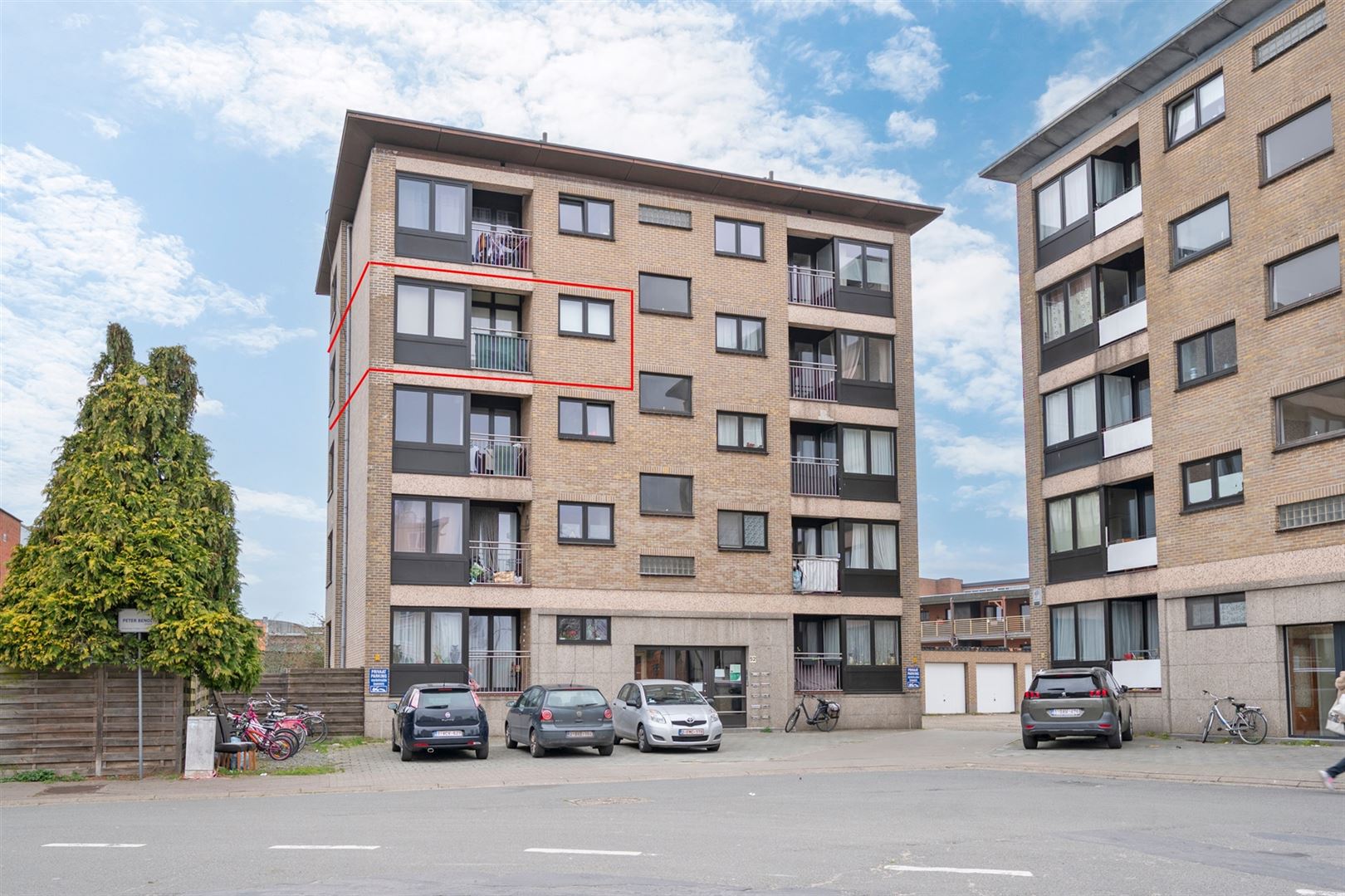 Appartement foto {{pictureIndex}}
