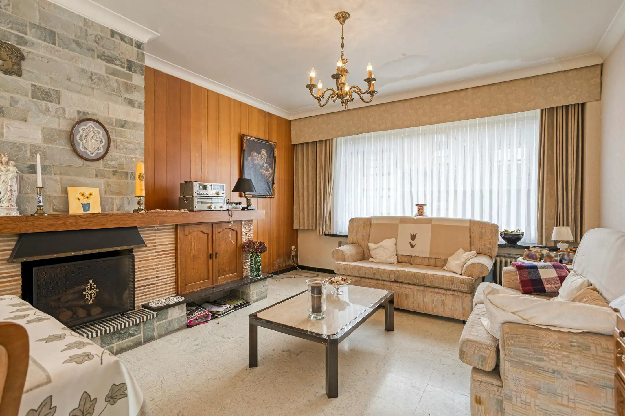 Ruim huis met 4 slaapkamers nabij het centrum van Izegem. foto 8