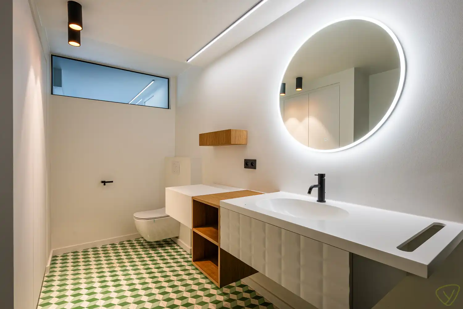 Uitzonderlijk groot appartement nabij het station van Eeklo! foto 18