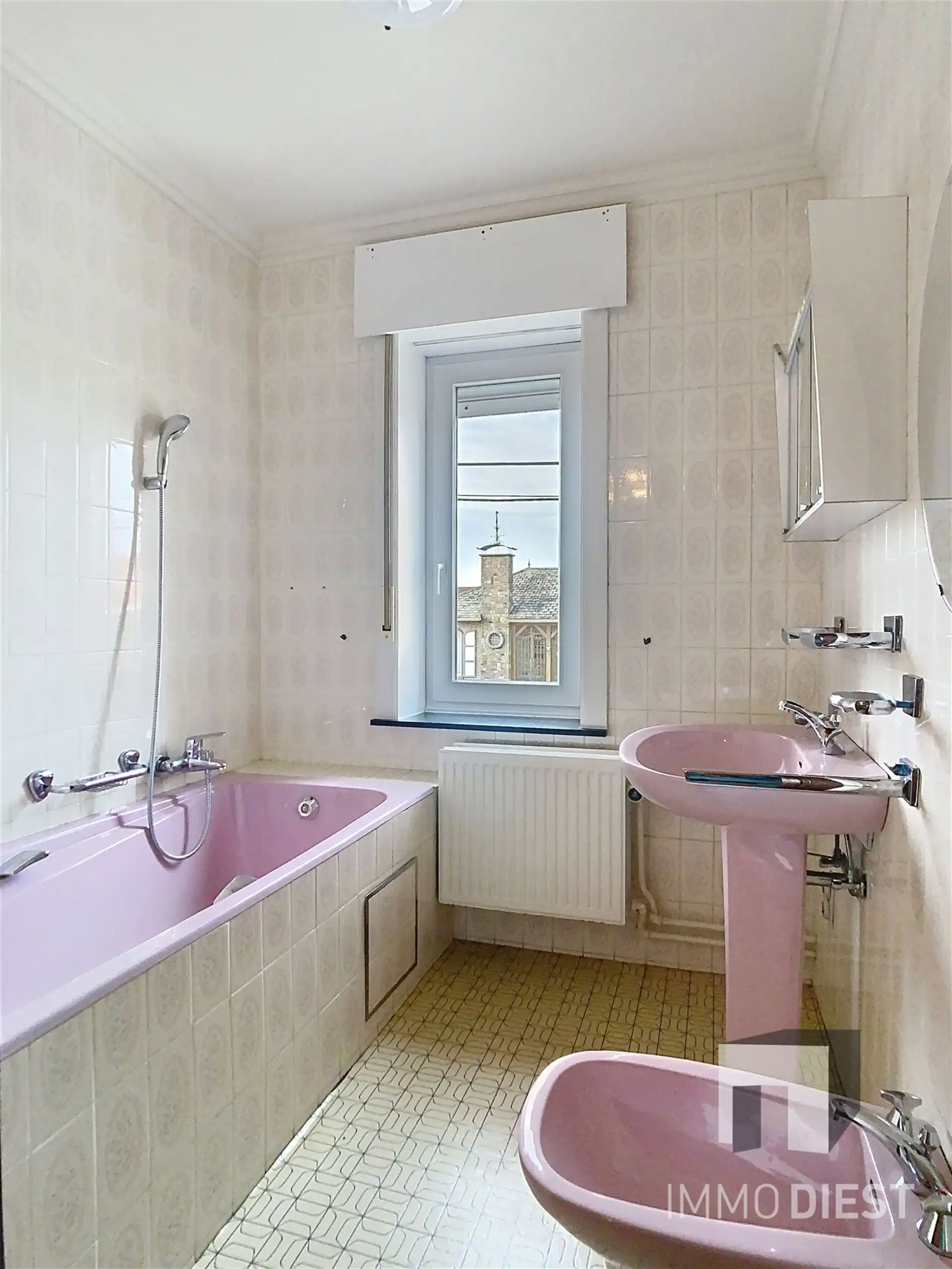 Charmante woning met 3 slpks + bouwgrond foto 14