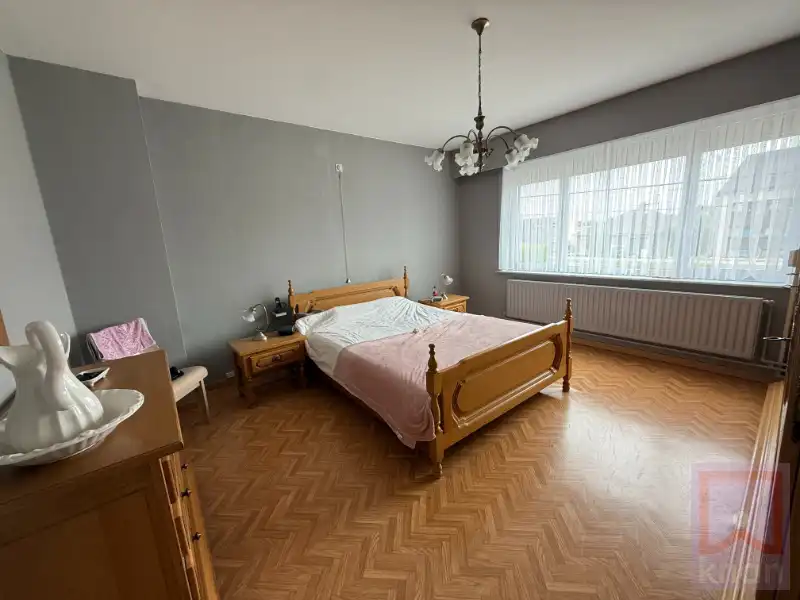 Ruime gezinswoning met 3 slaapkamers en zuidgerichte tuin op 722 m²! foto 17