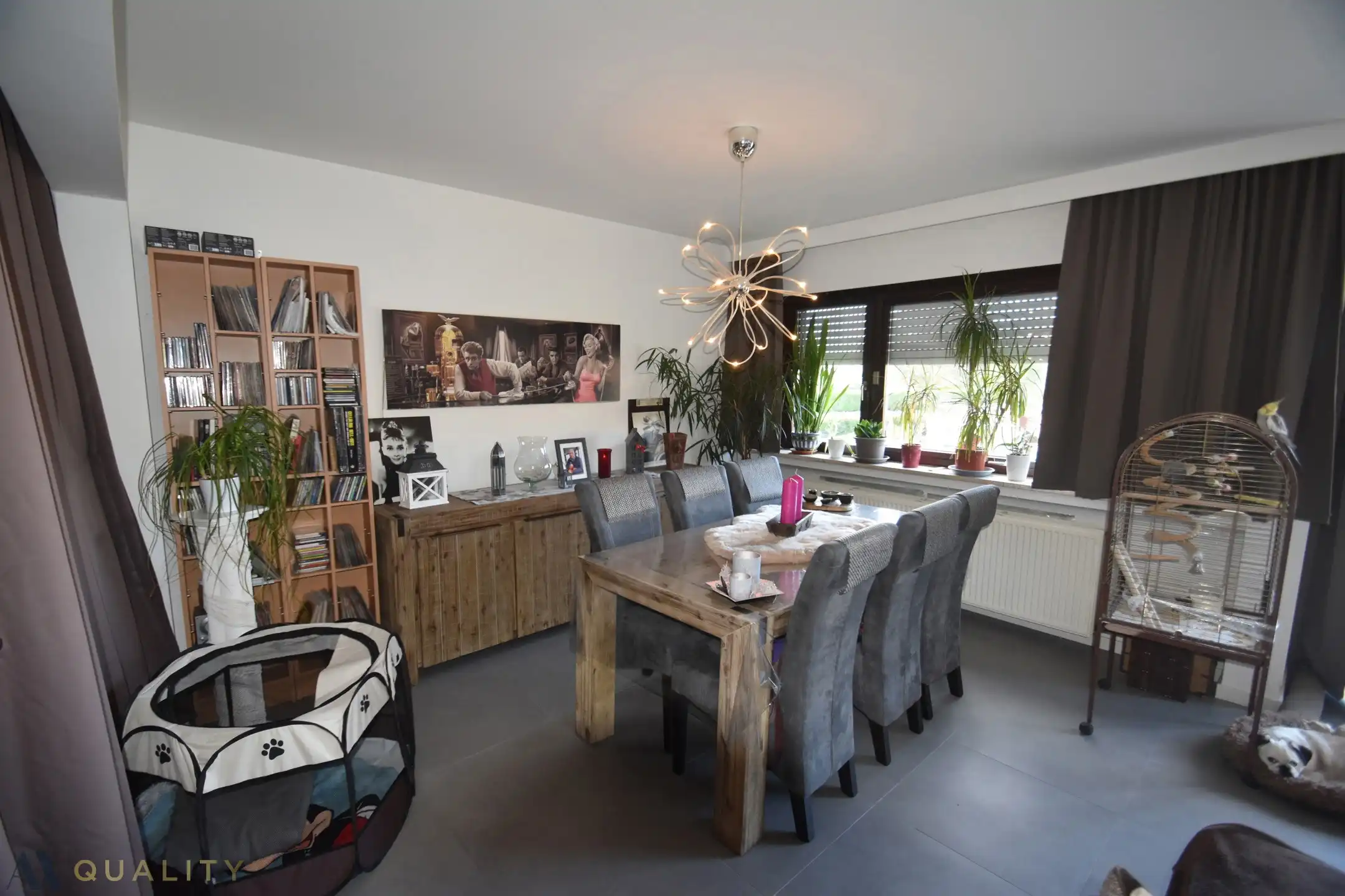 Ruim 3-slpk. duplex-appartement met garage, groot, zonnig terras en ruime bergzolder foto 3
