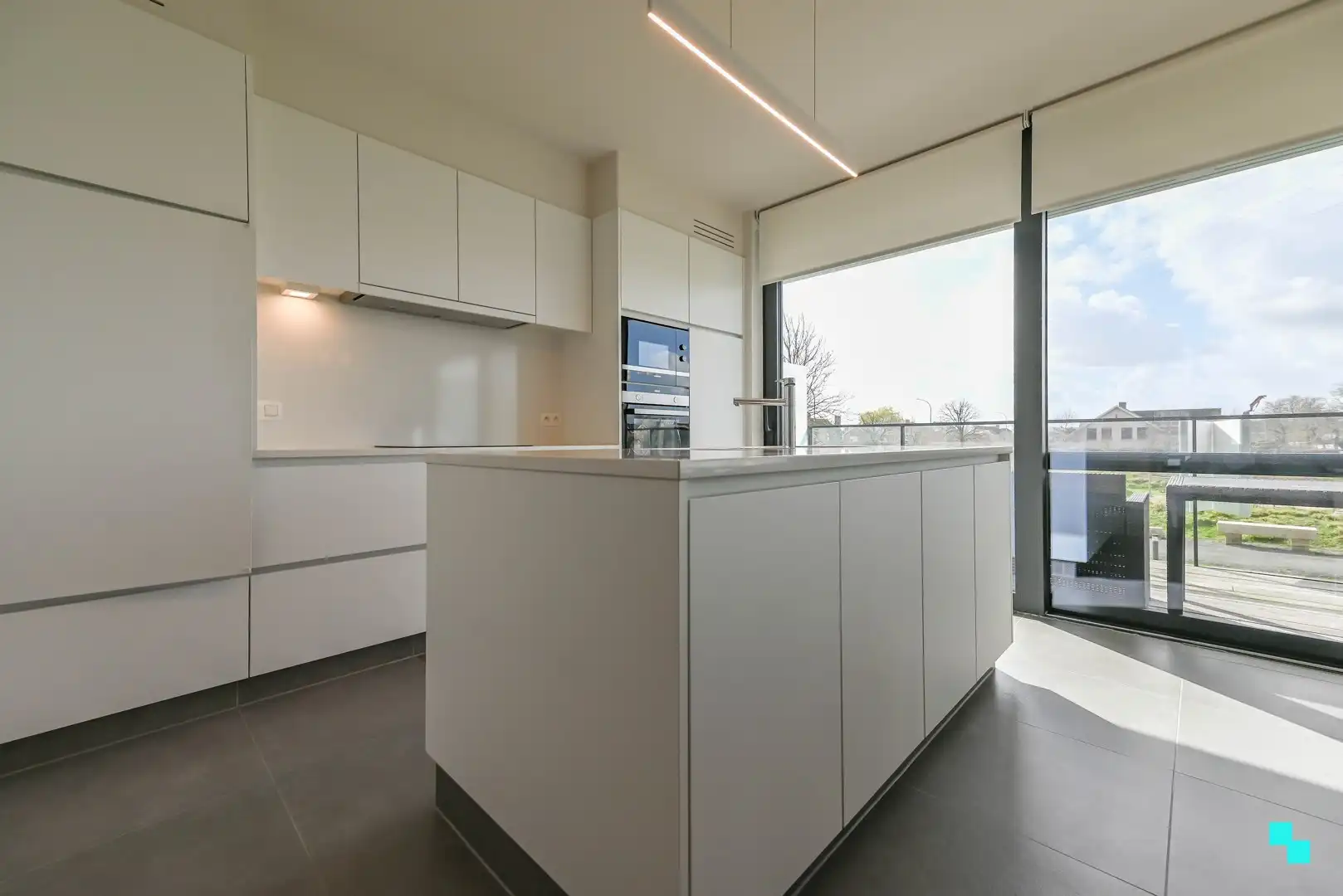 Energieneutraal tweeslaapkamerappartement in groene omgeving te Izegem foto 13