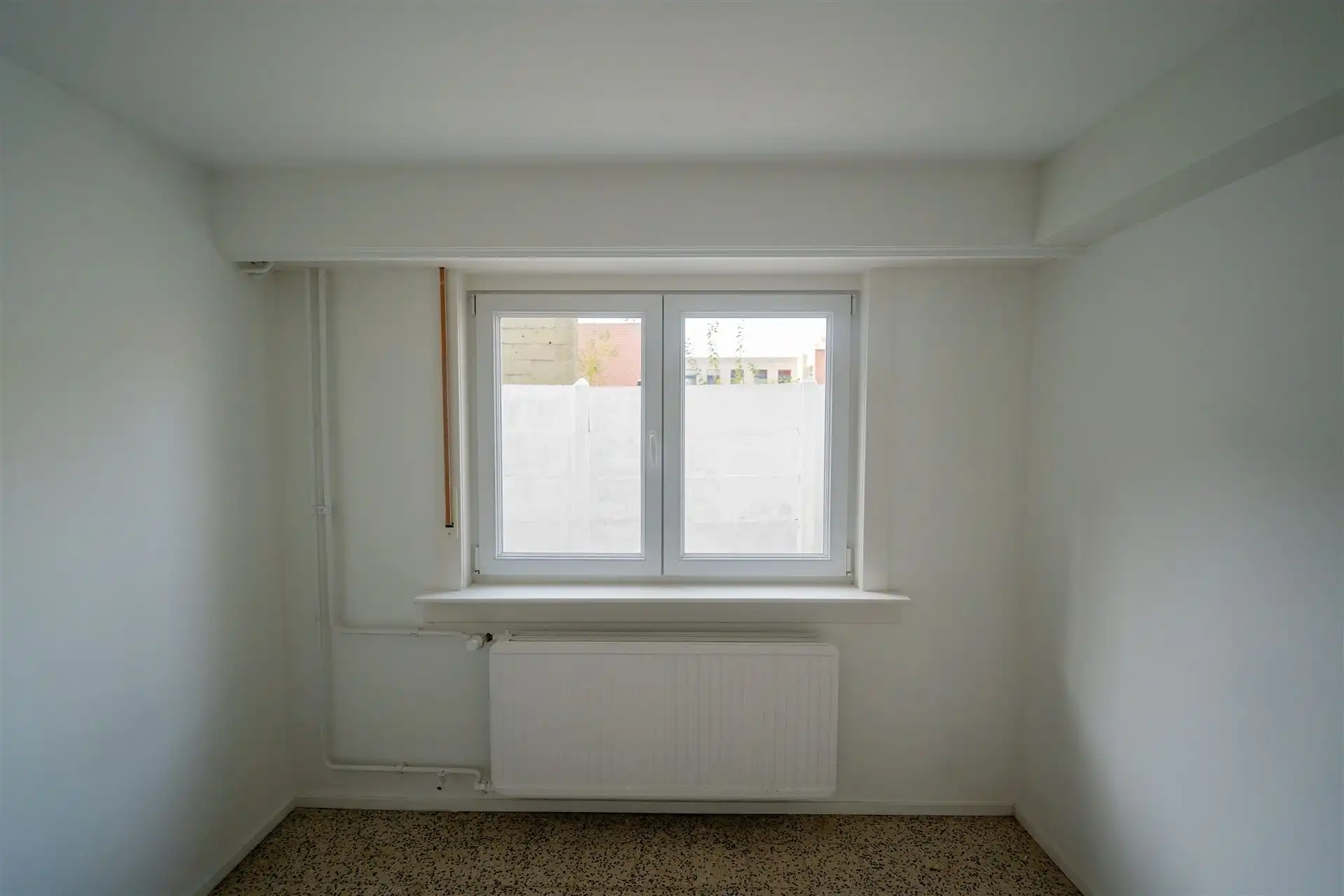 VOLLEDIGE GERENOVEERD 2-SLPK-APPARTEMENT GELEGEN OP DE 1ste VERDIEPING foto 13