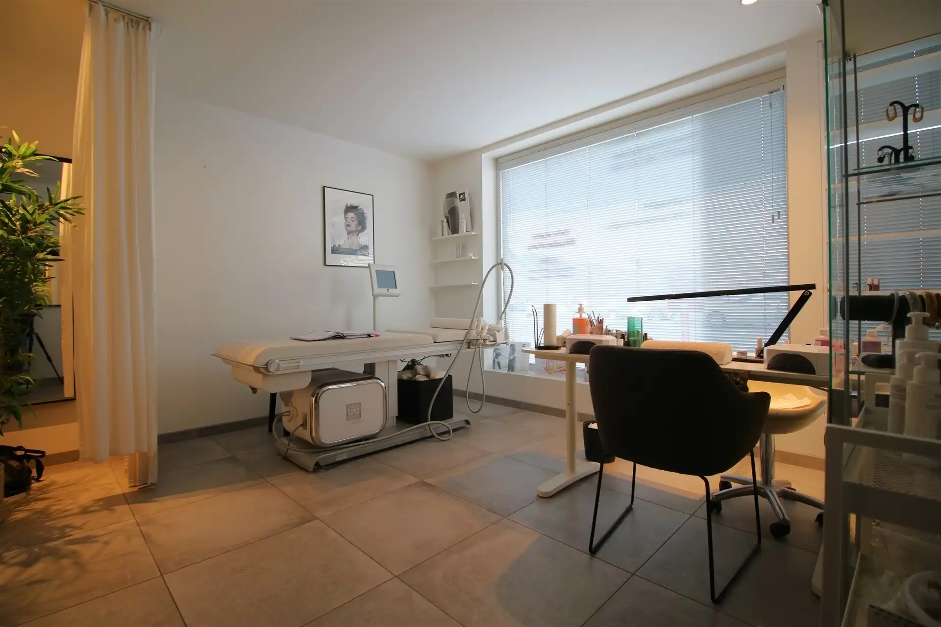 Recente woning 2 slpk, tuin & garage foto 3