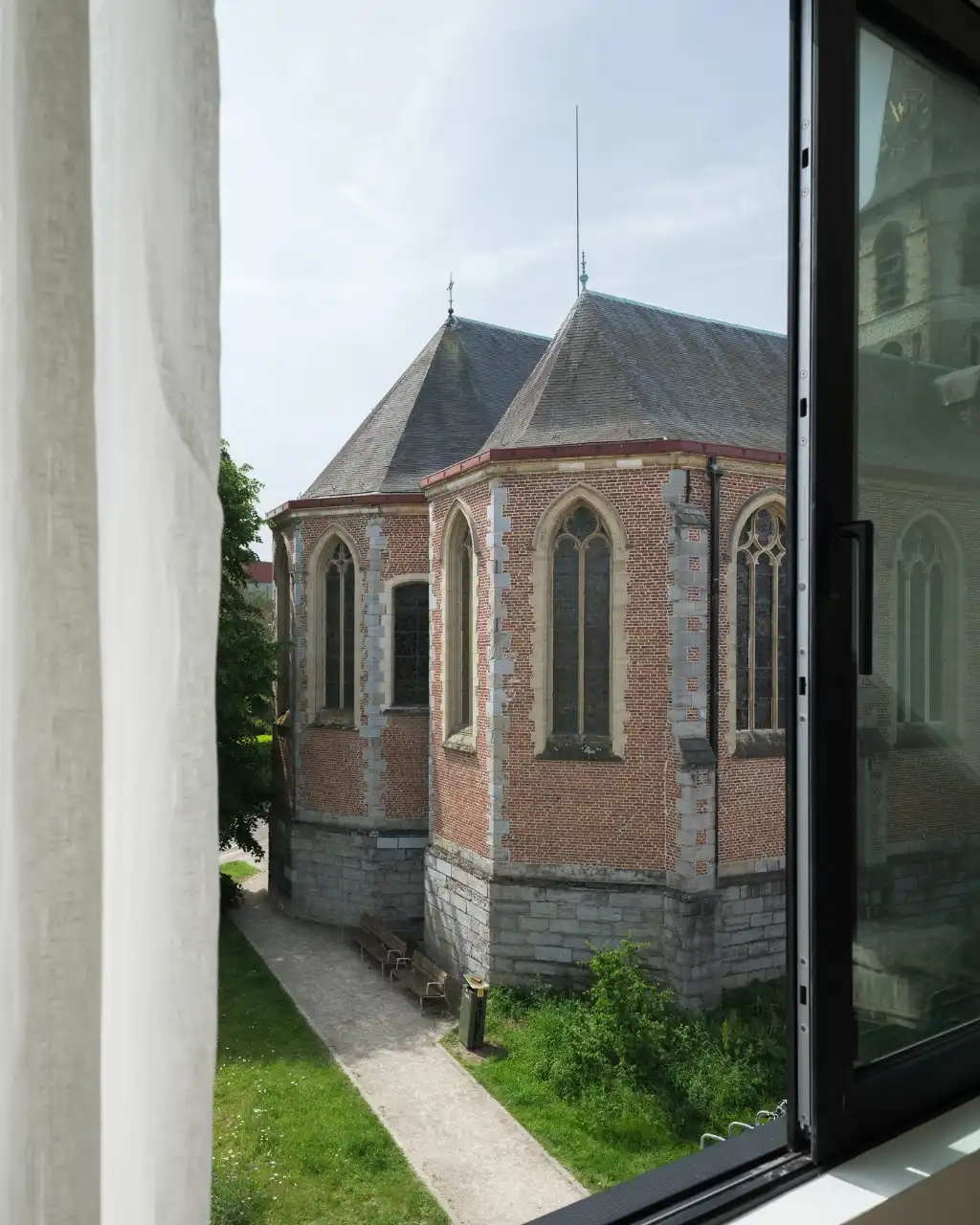 Bijzonder aangenaam duplexappartement met 2 slaapkamers en 2 badkamers op toplocatie nabij de Coupure foto 9