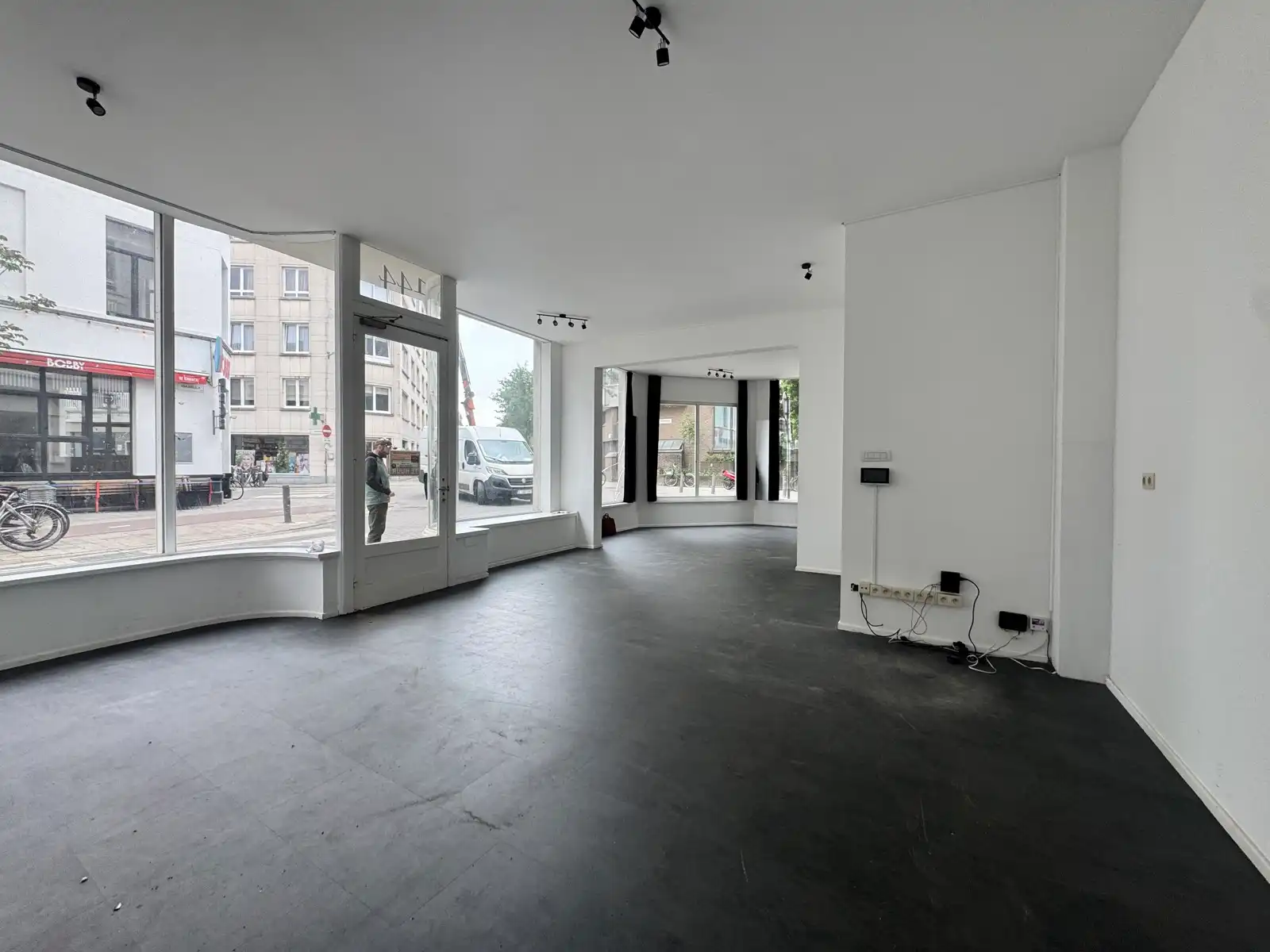 Unieke commerciële kans op zichtlocatie aan de Isabellalei foto 5