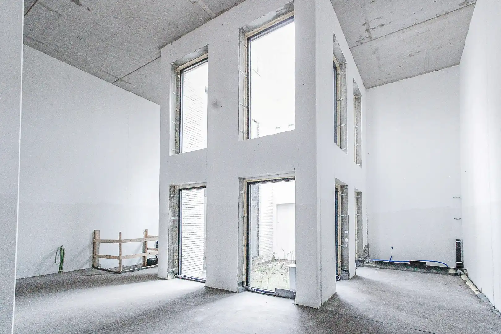 Prachtige winkel Lippenslaan 217 te huur (minimum 50% verplichting horeca of voeding) foto 7