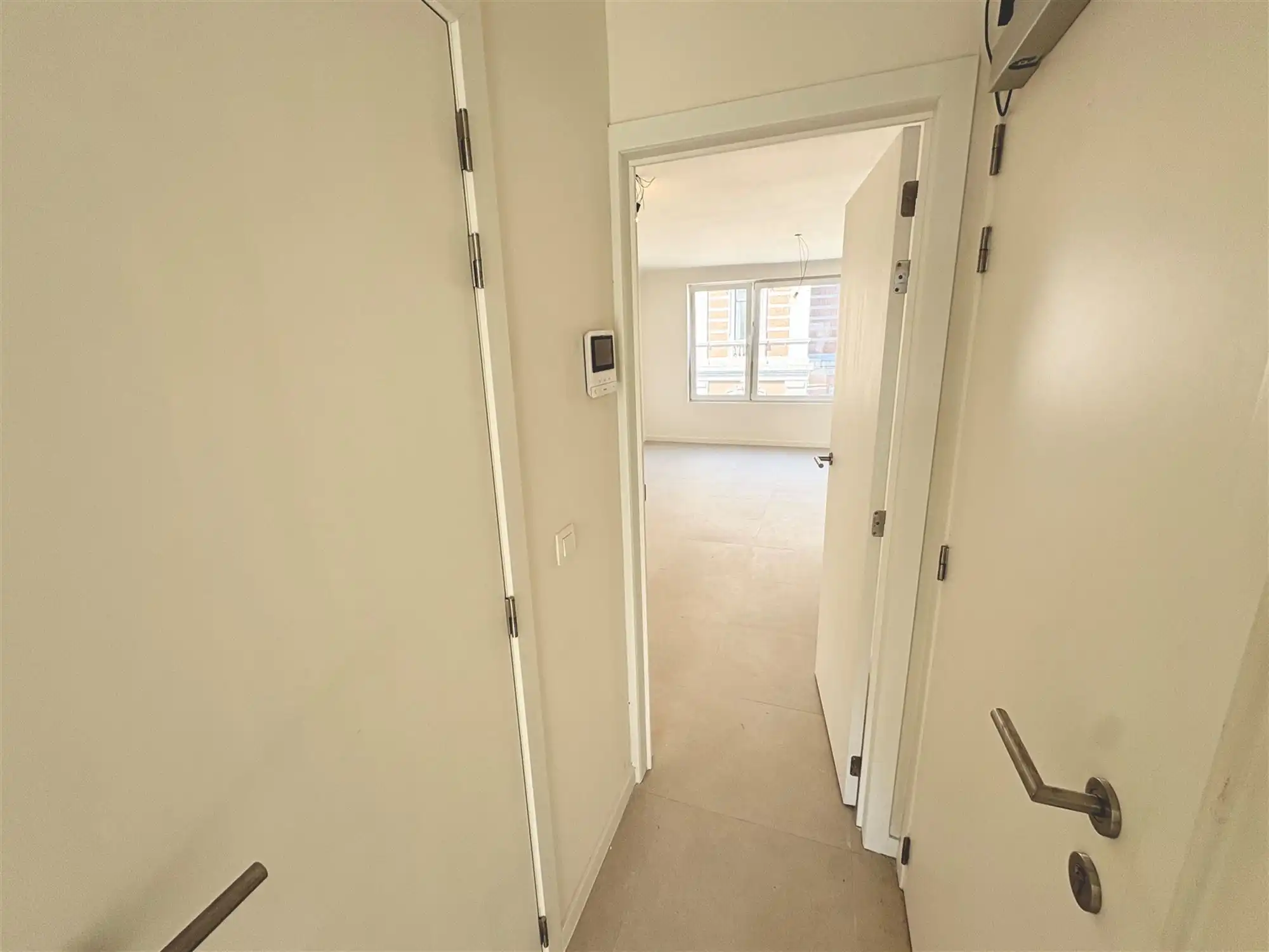 Prachtige vernieuwd 2 slpk appartement. foto 8