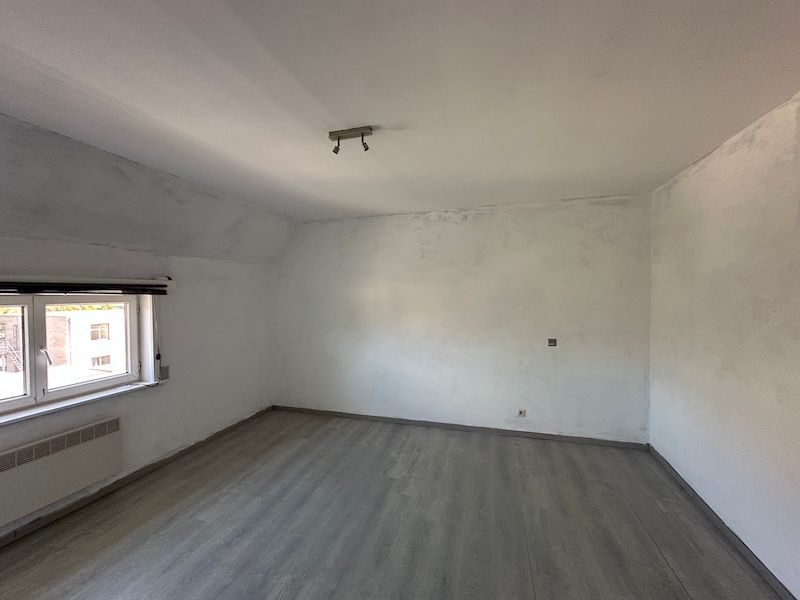 Gezellig 2-Slaapkamer appartement met terras & privé Garage foto 8