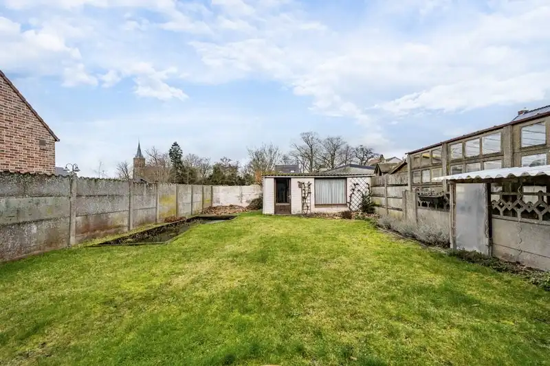 Starters woning met 2 slaapkamers garage en tuin te koop. foto 13