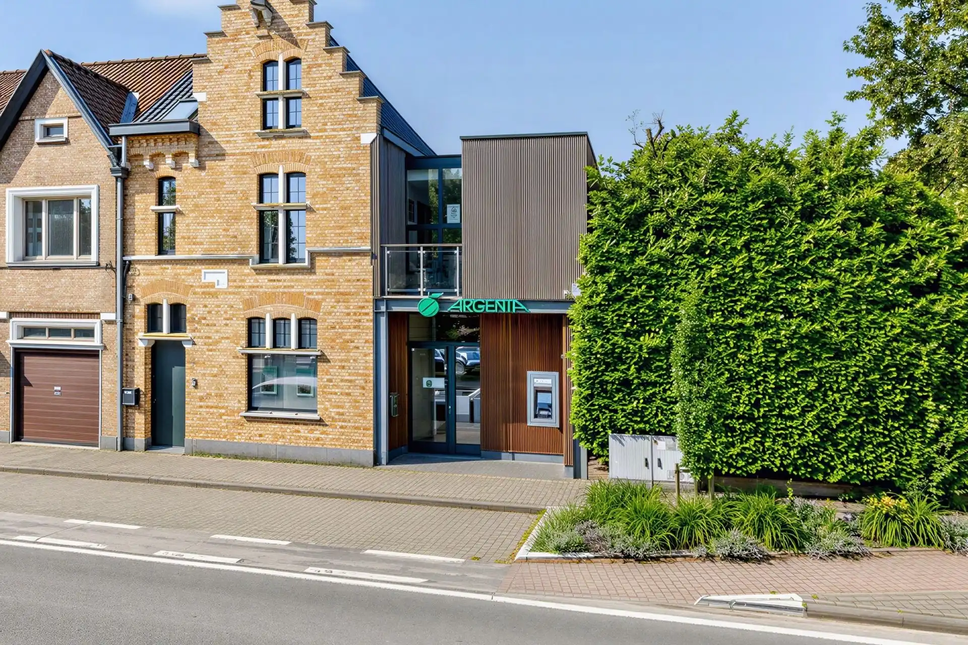Zeer gunstig gelegen kantoorruimte centrum Heusden. foto {{pictureIndex}}