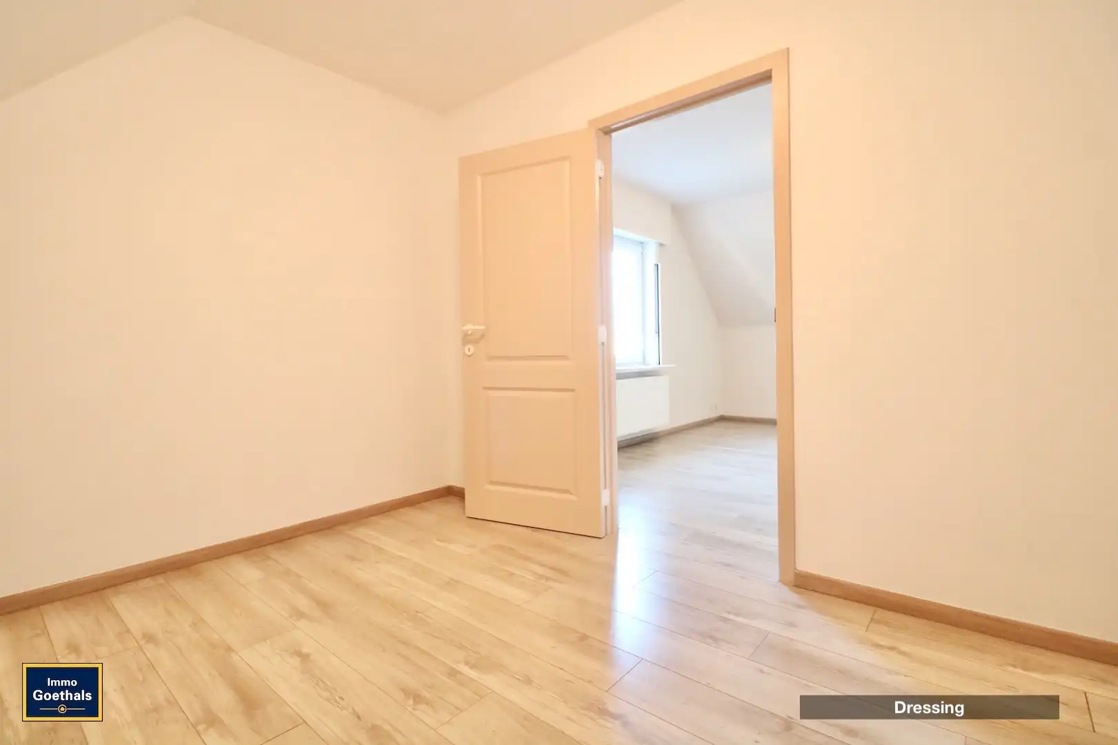 Goed onderhouden woning met tuin, terras en garage. foto 23