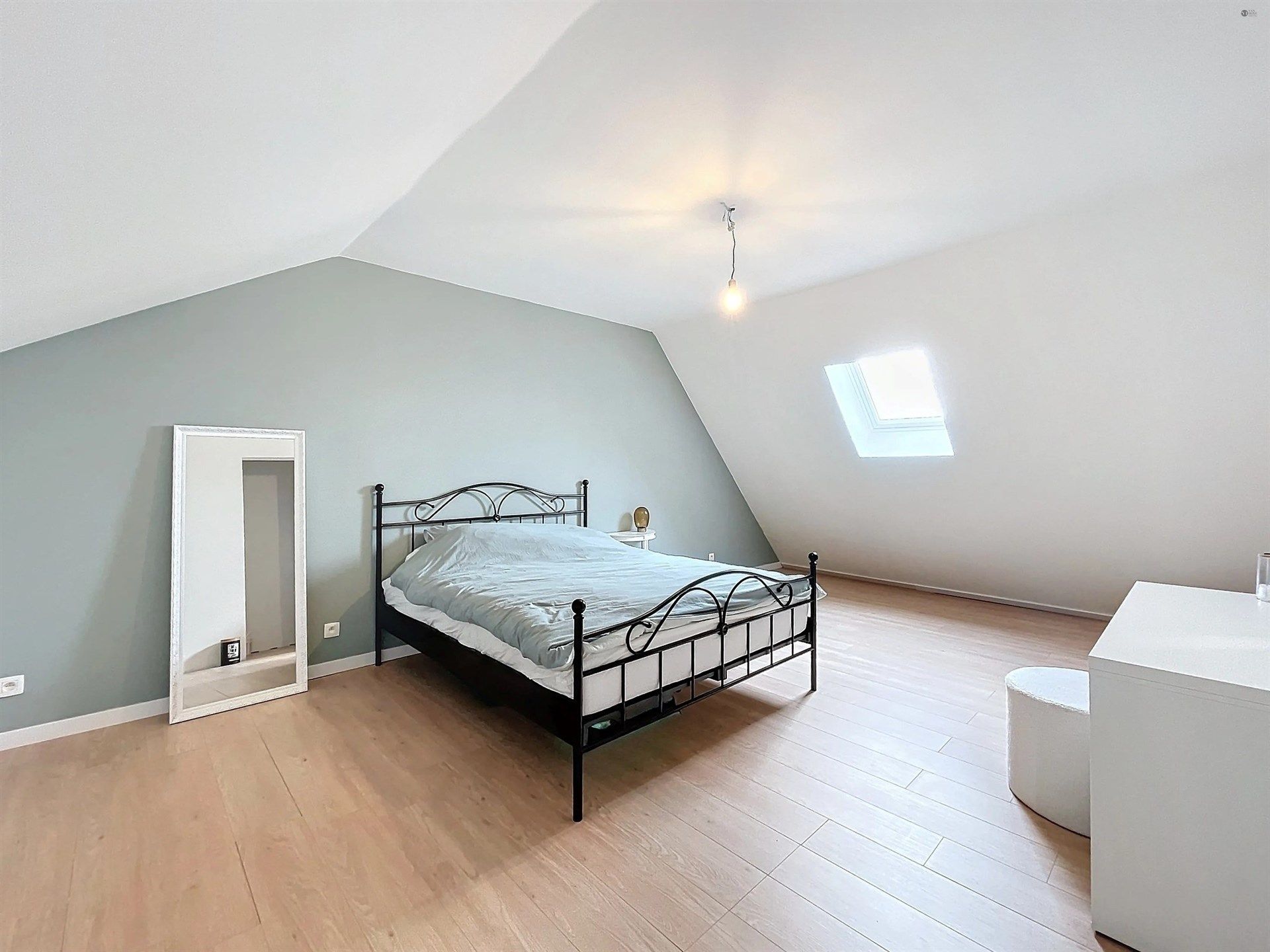 Duplexappartement met 3 slaapkamers, terras en fantastisch uitzicht in Kruibeke. foto 12