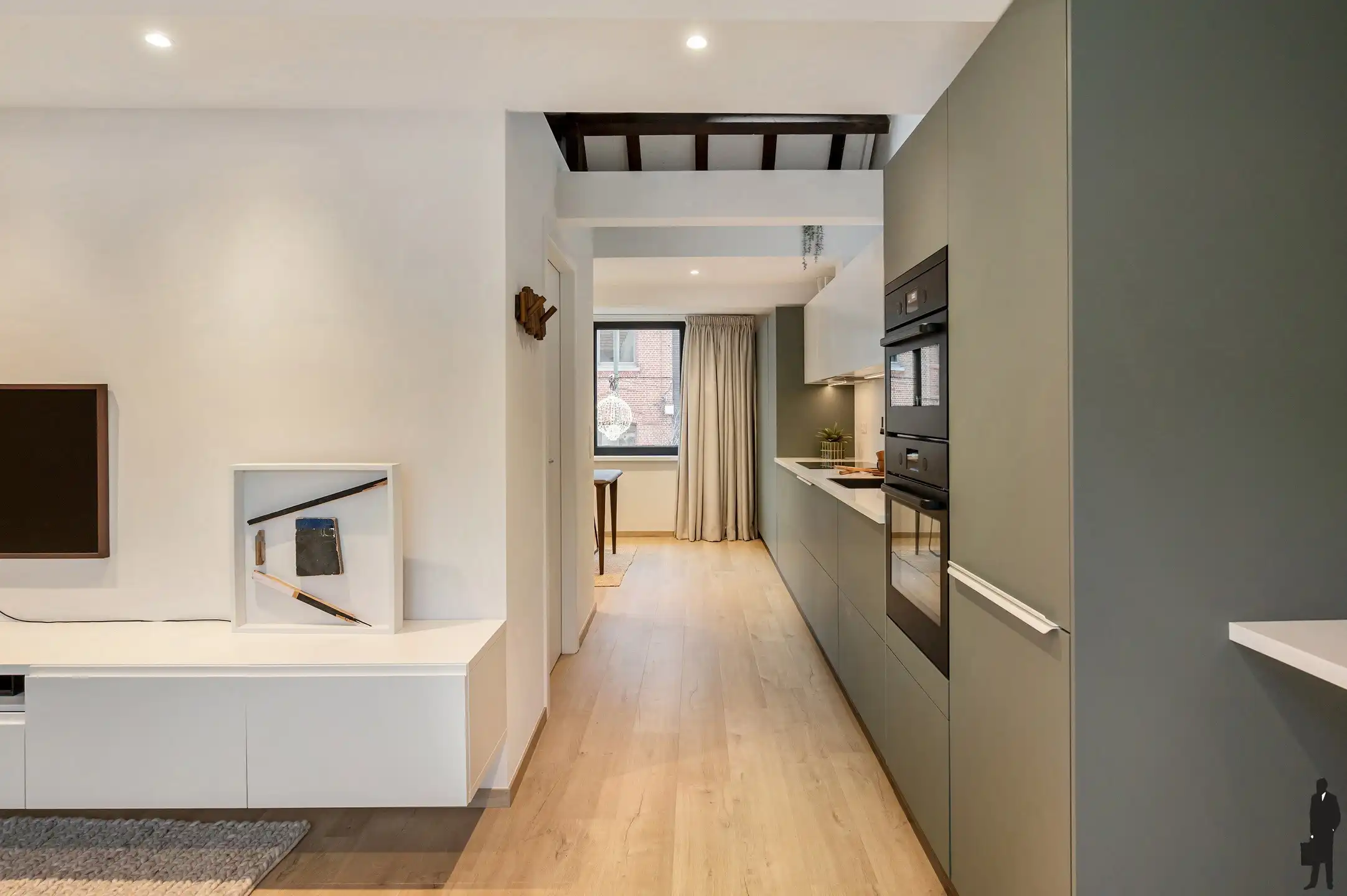 Appartement/woning met kantoor/praktijk! foto 2