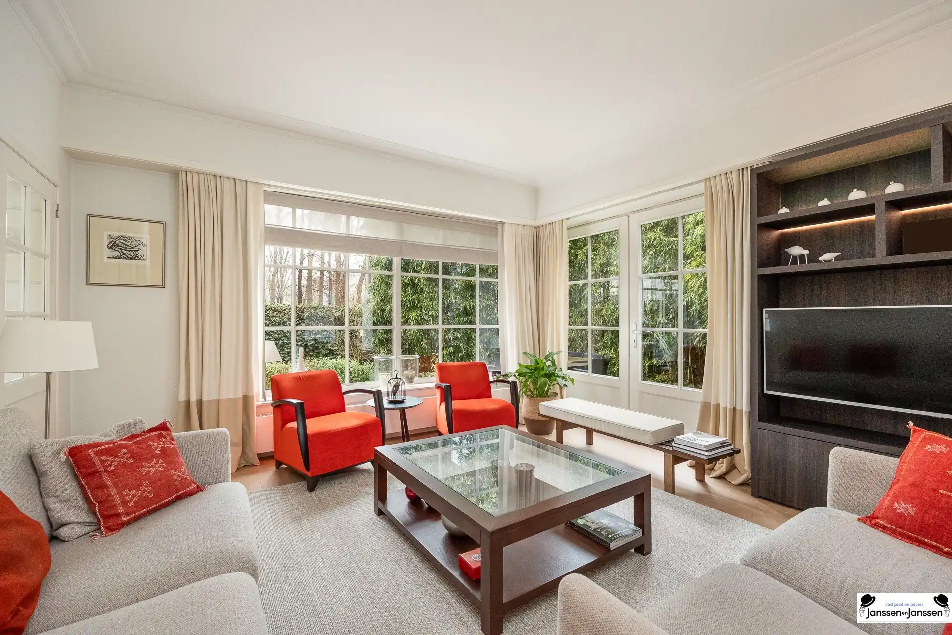 Charmante villa op toplocatie in hartje Ekeren foto 6