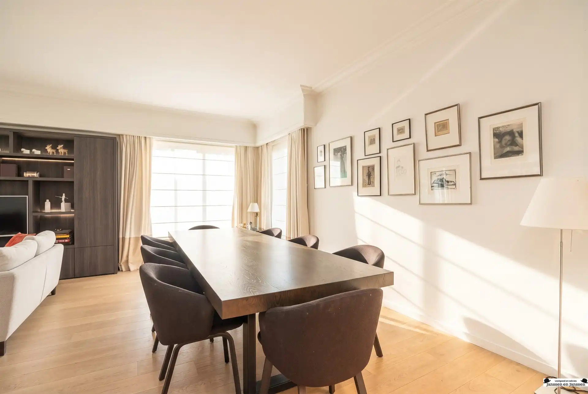 Charmante villa op toplocatie in hartje Ekeren foto 6