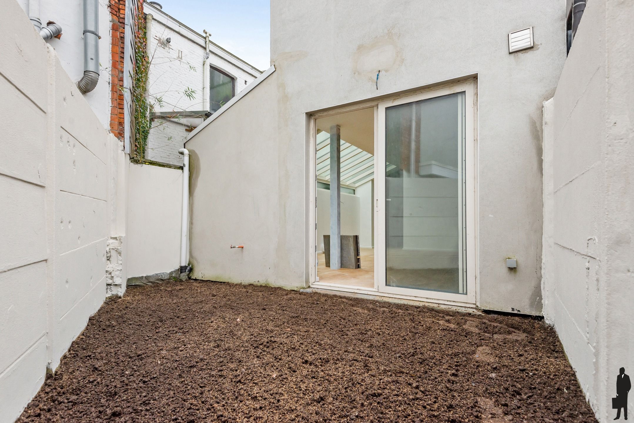 Gerenoveerde gezinswoning met 4 slaapkamers en tuin foto 8