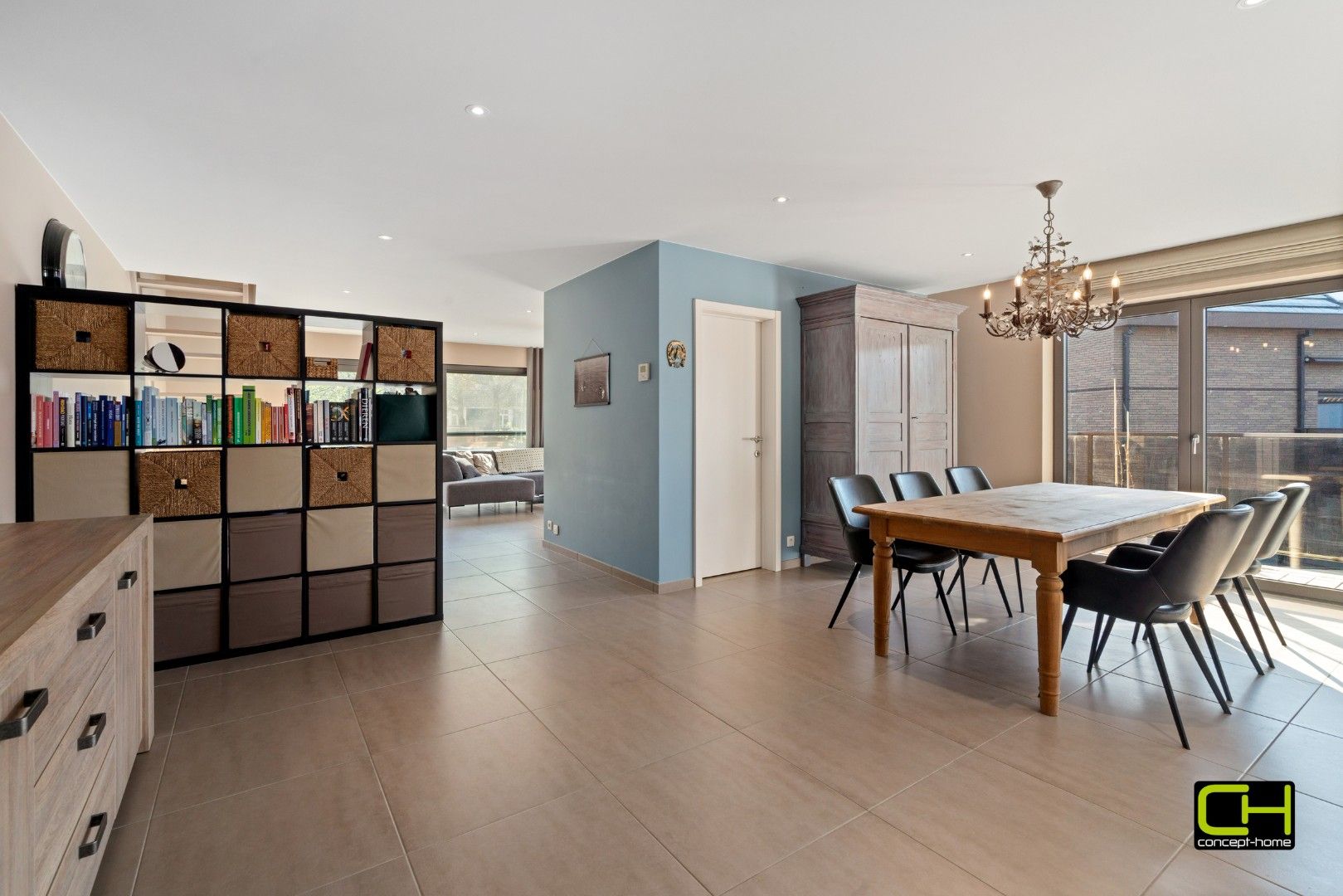 Ruim appartement met twee slaapkamers te koop in Lovendegem foto 5