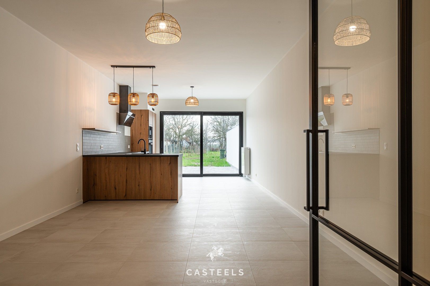 Prachtige gerenoveerde gezinswoning met grote tuin te &nbsp;Wetteren foto 9