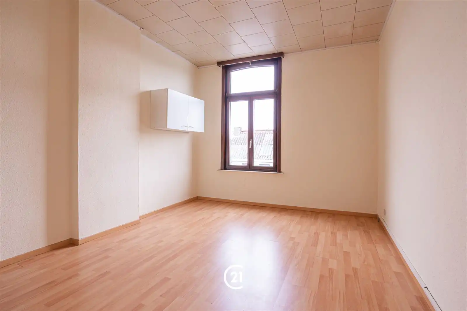 Instapklare woning in het centrum van Zottegem! foto 7