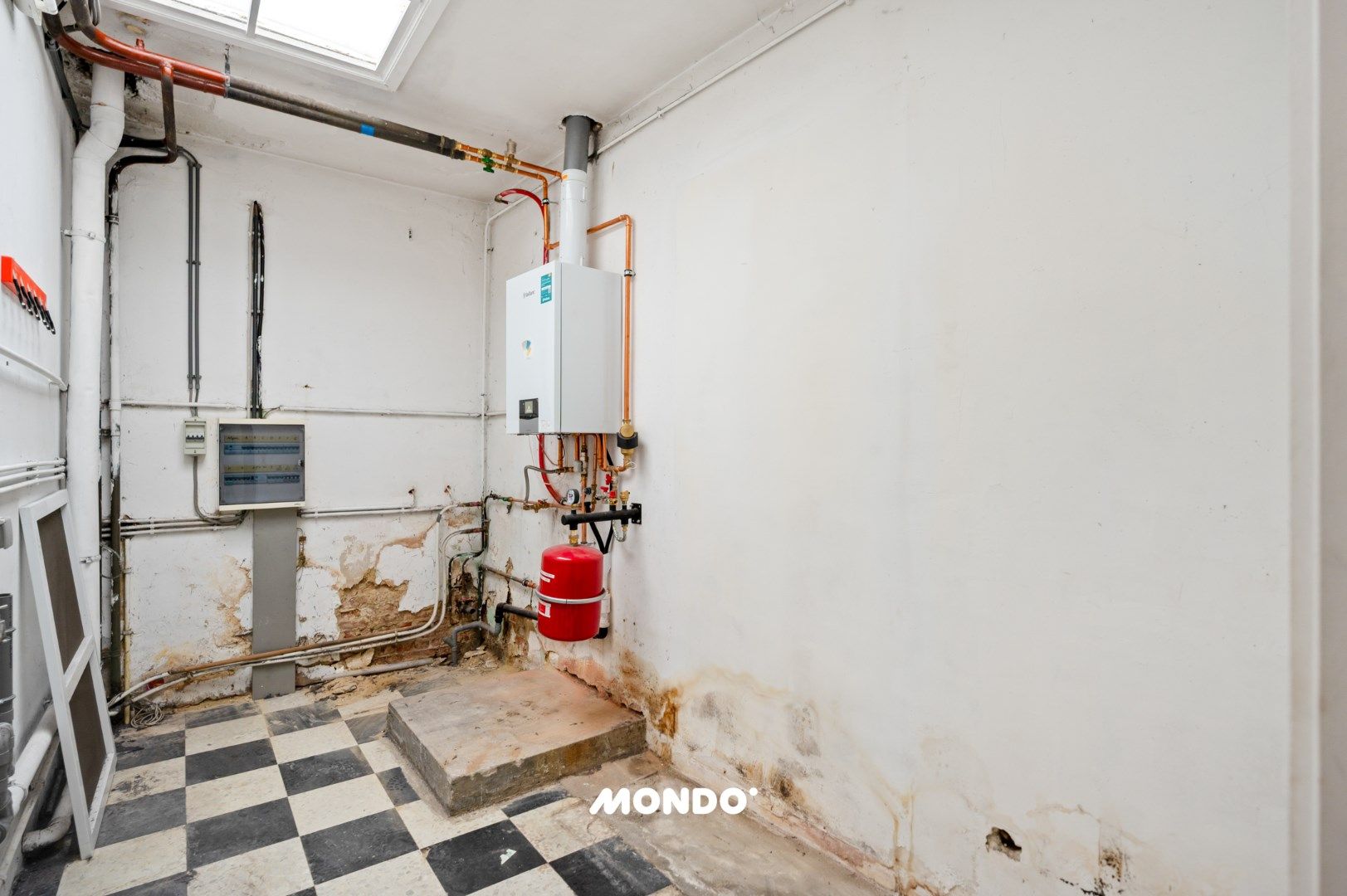 Zeer ruime handelswoning met veel potentieel!  foto 5