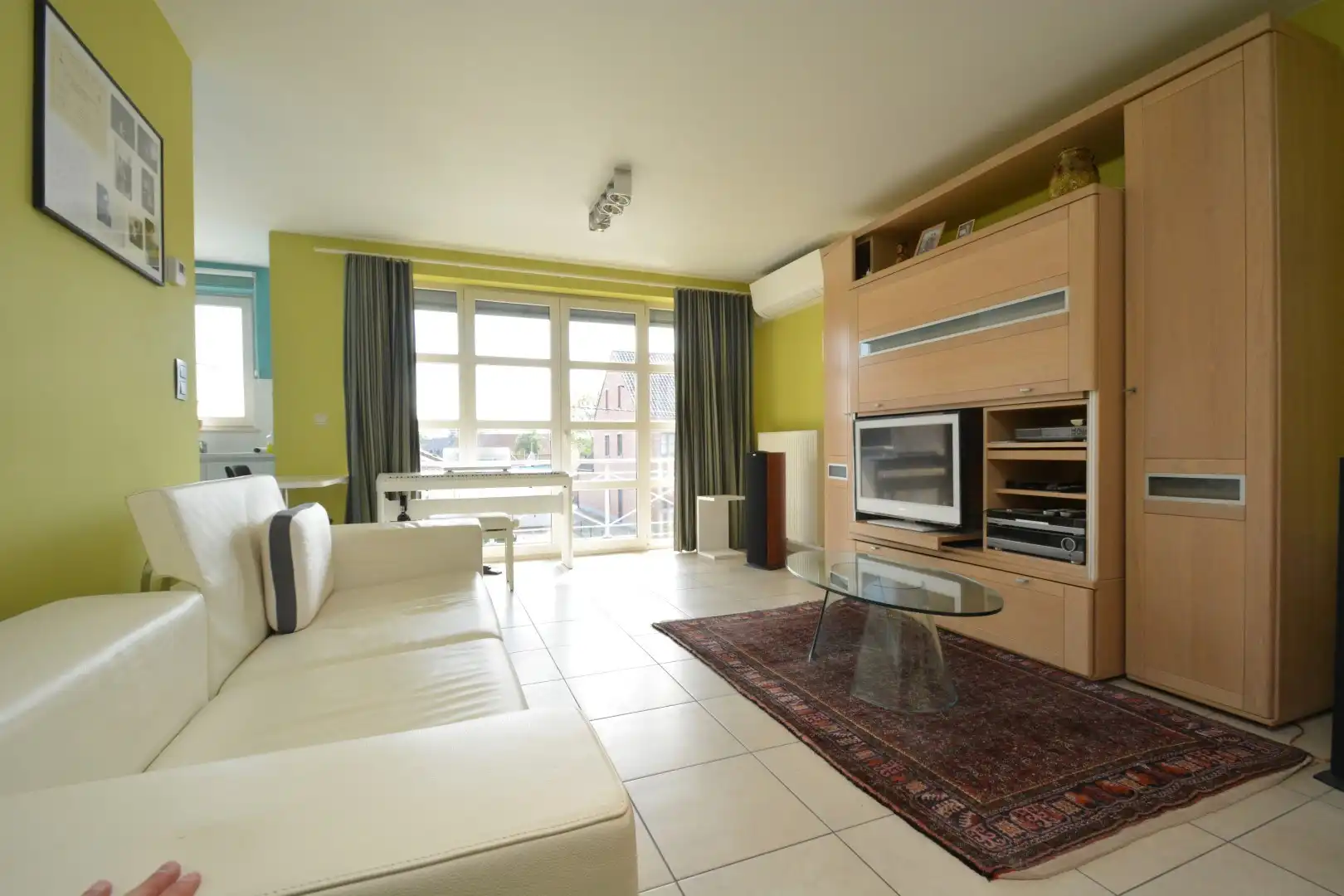 INSTAPKLAAR APP 1e vd  MET GARAGE TE HULSHOUT	 foto 6