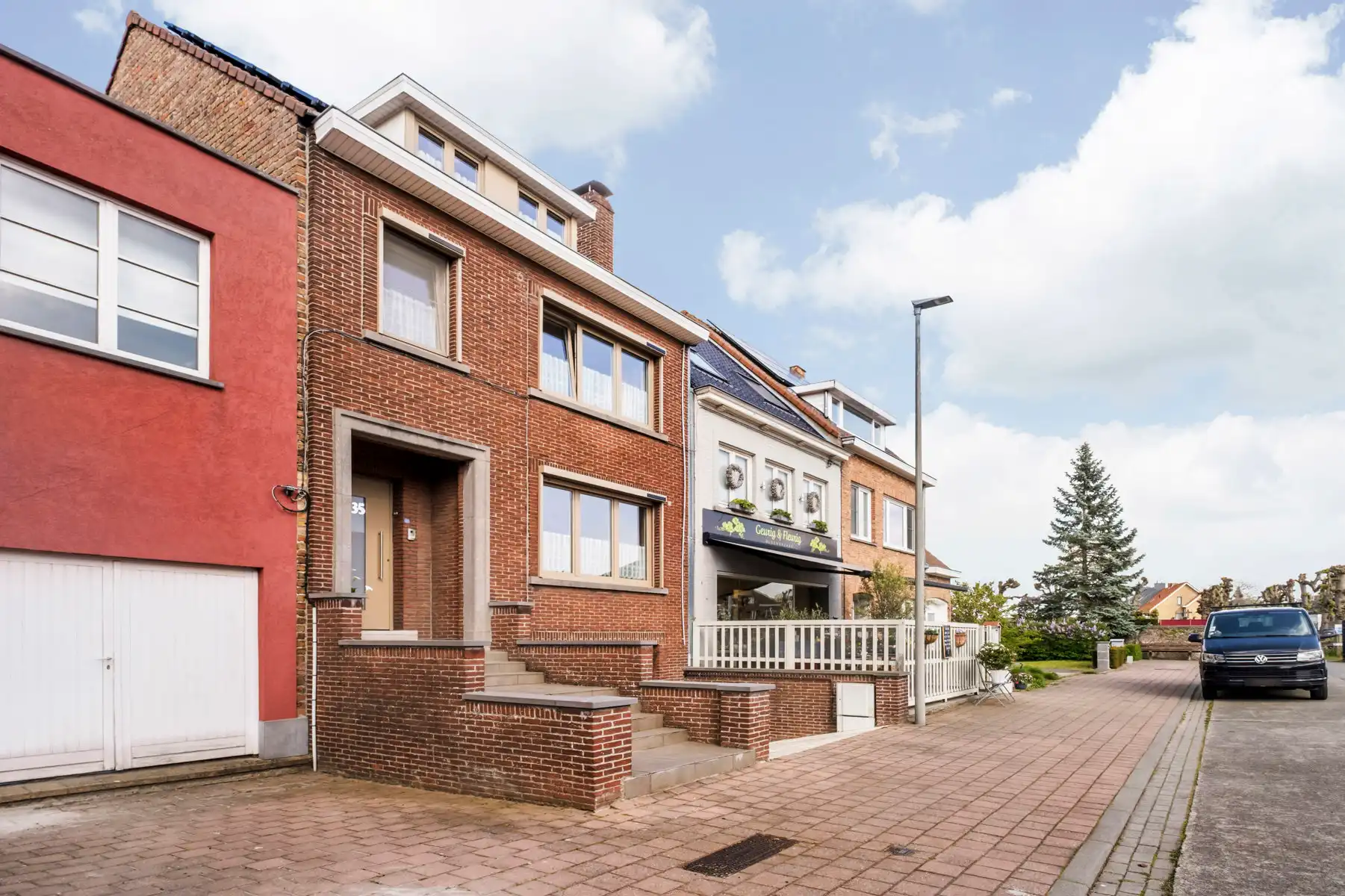 Instapklare woonst op toplocatie in Sint-Michiels! foto 16
